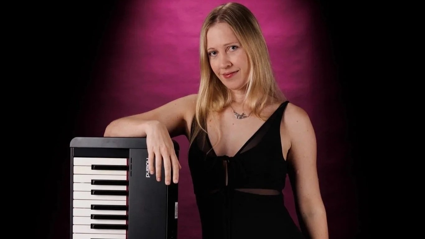 Lara - Piano - Classical, Pop, Contemporary