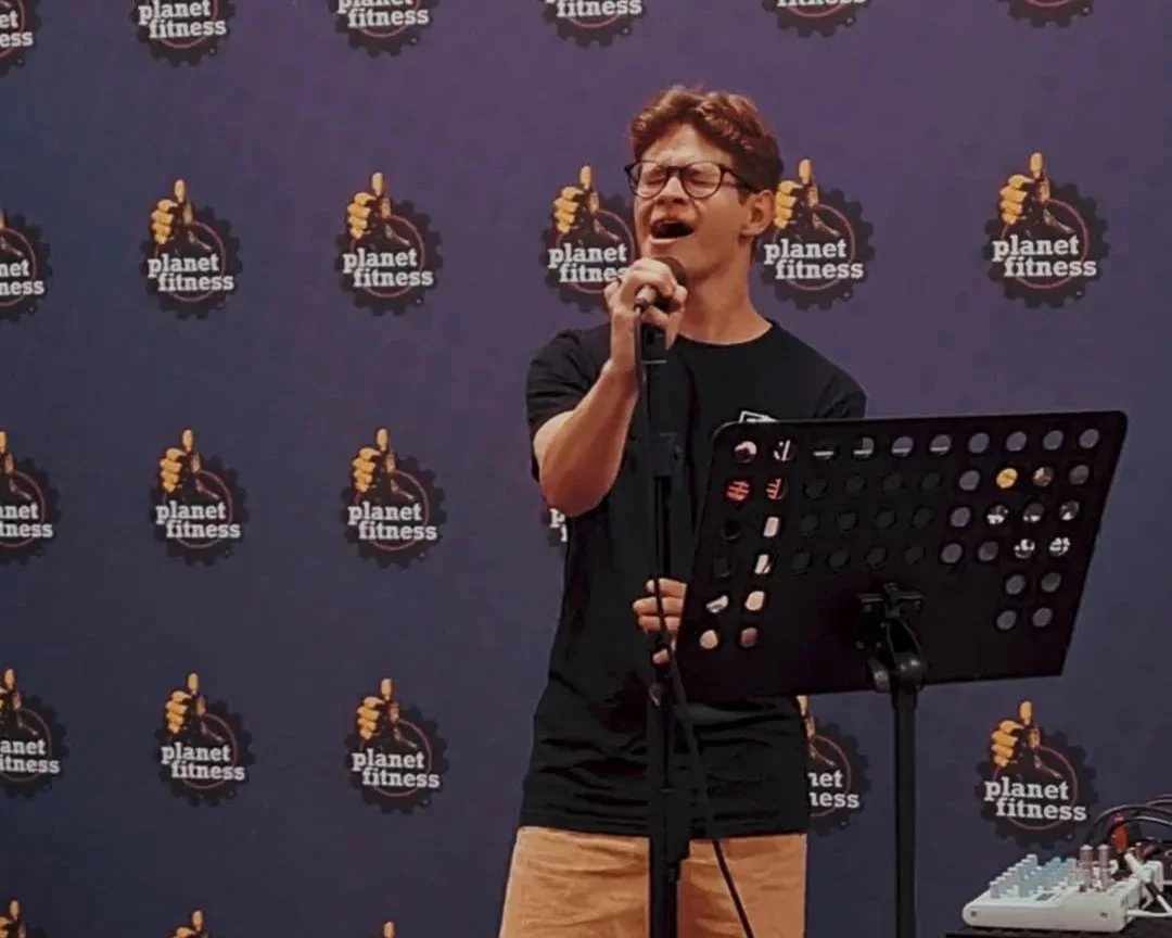 RICHIE QUEENSLAND ACOUSTIC COVERS BIRTHDAY PARTY MUSICIAN HIRE