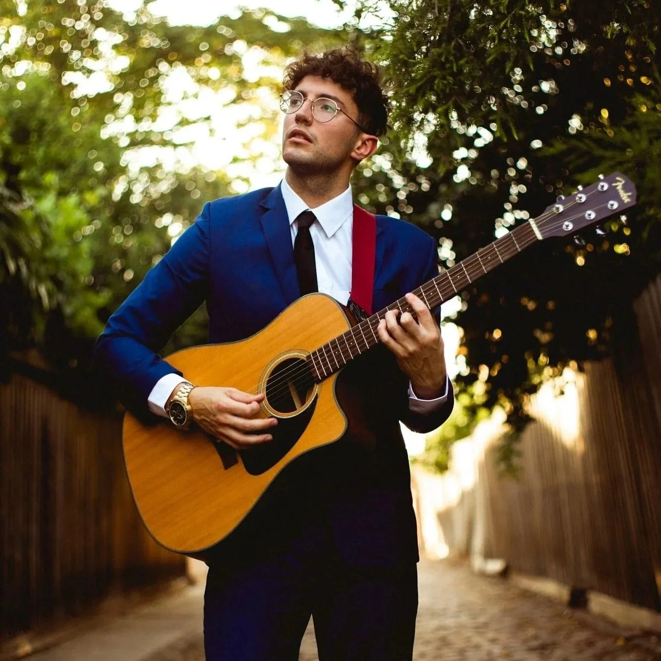 Affordable-Singers-and-Guitarists-BAILEY-SAMPSON-Hire-from-Artist-Bookings%2B%25282%2529.jpg