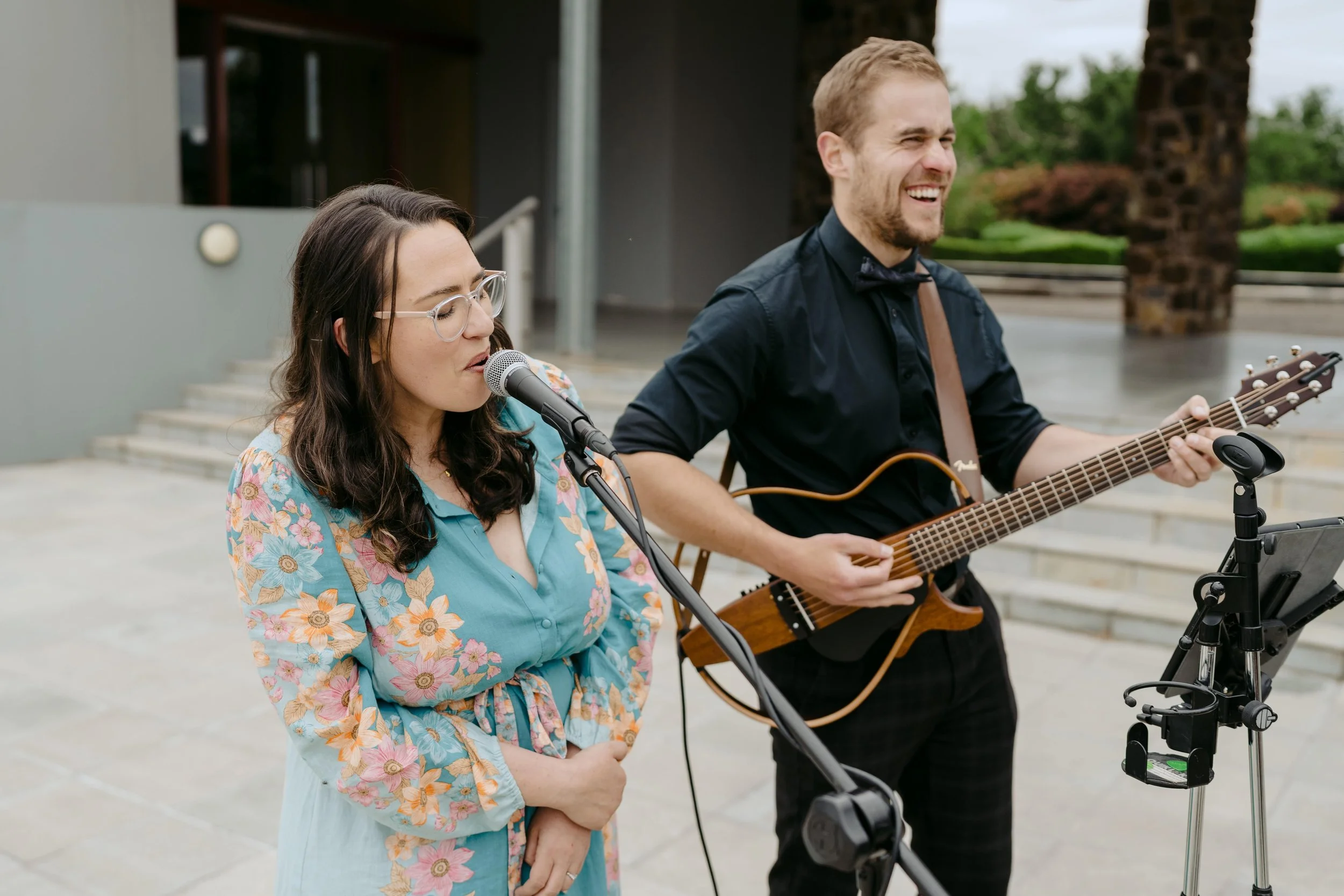 Book DJ Covers Duo Melbourne | WENDYBIRD singer and guitar gala dinner live music | Artist Bookings