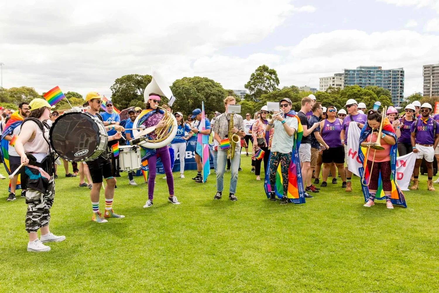 HOT SOCKS MELBOURNE BRASS BAND PARADE ROVING LIVE PERFORMANCE HIRE