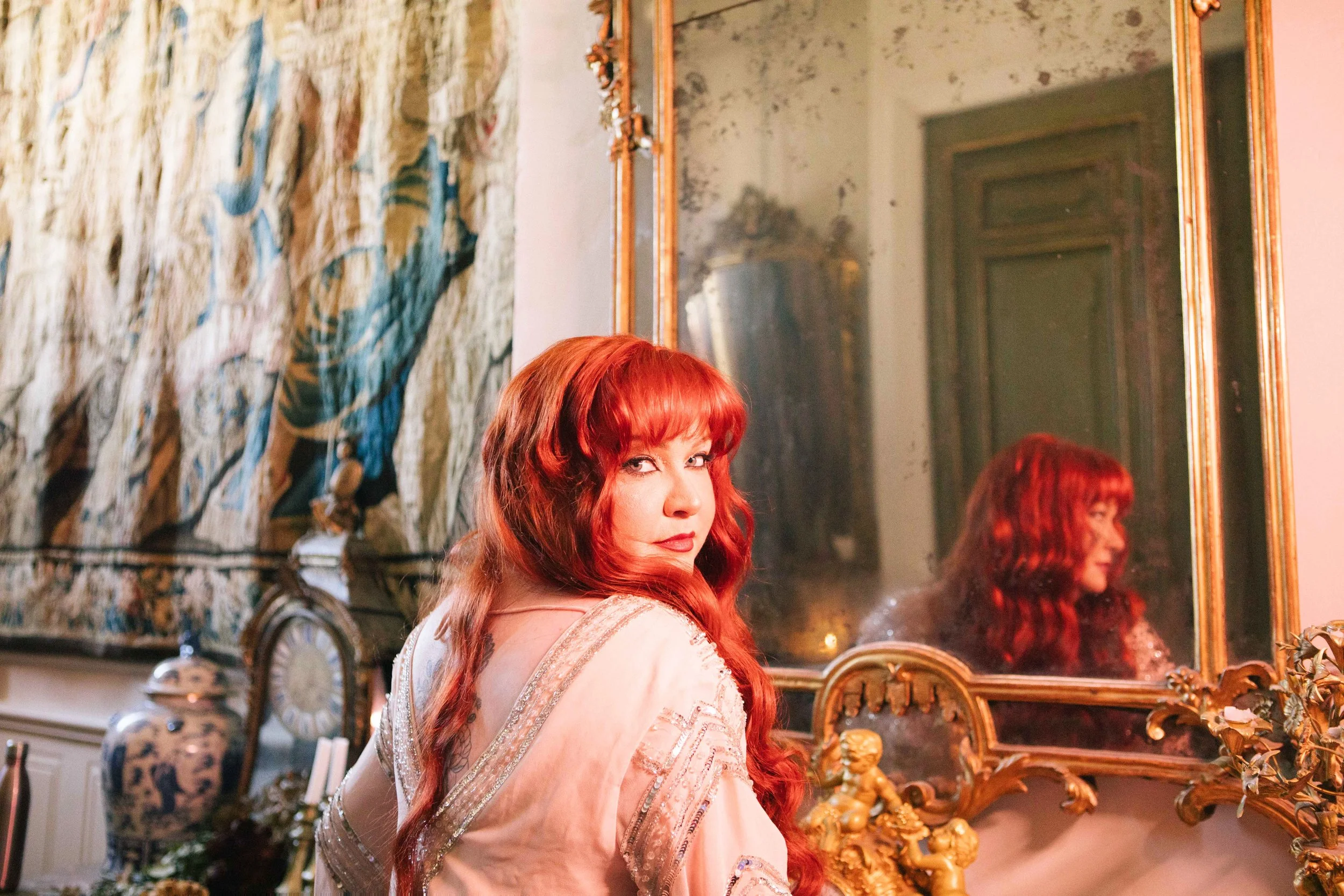 Book professional singer-songwriter Melbourne | SUNSET SALORE alt pop events | Artist Bookings