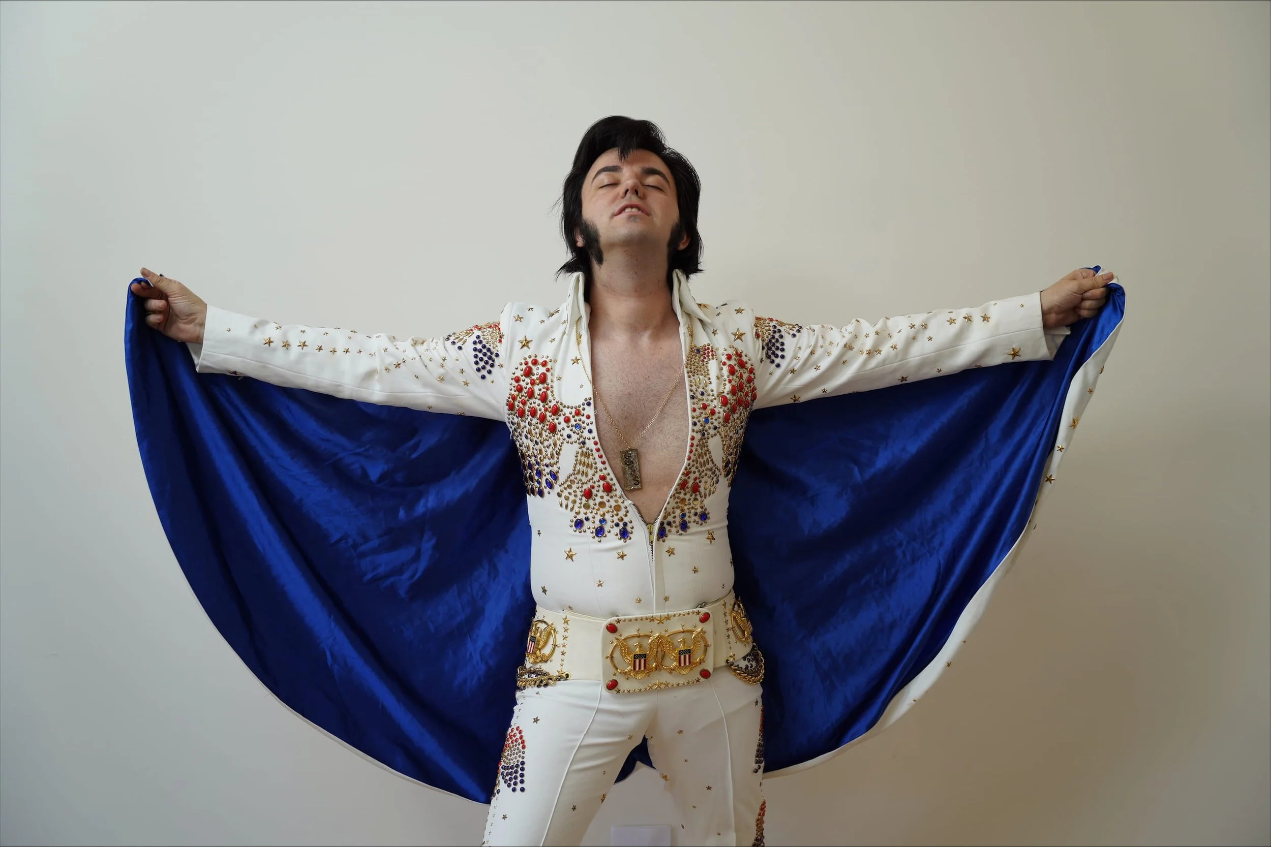 DEON ELVIS BAND ADELAIDE ELVIS TRIBUTE FESTIVAL LIVE PERFORMANCE ENTERTAINER