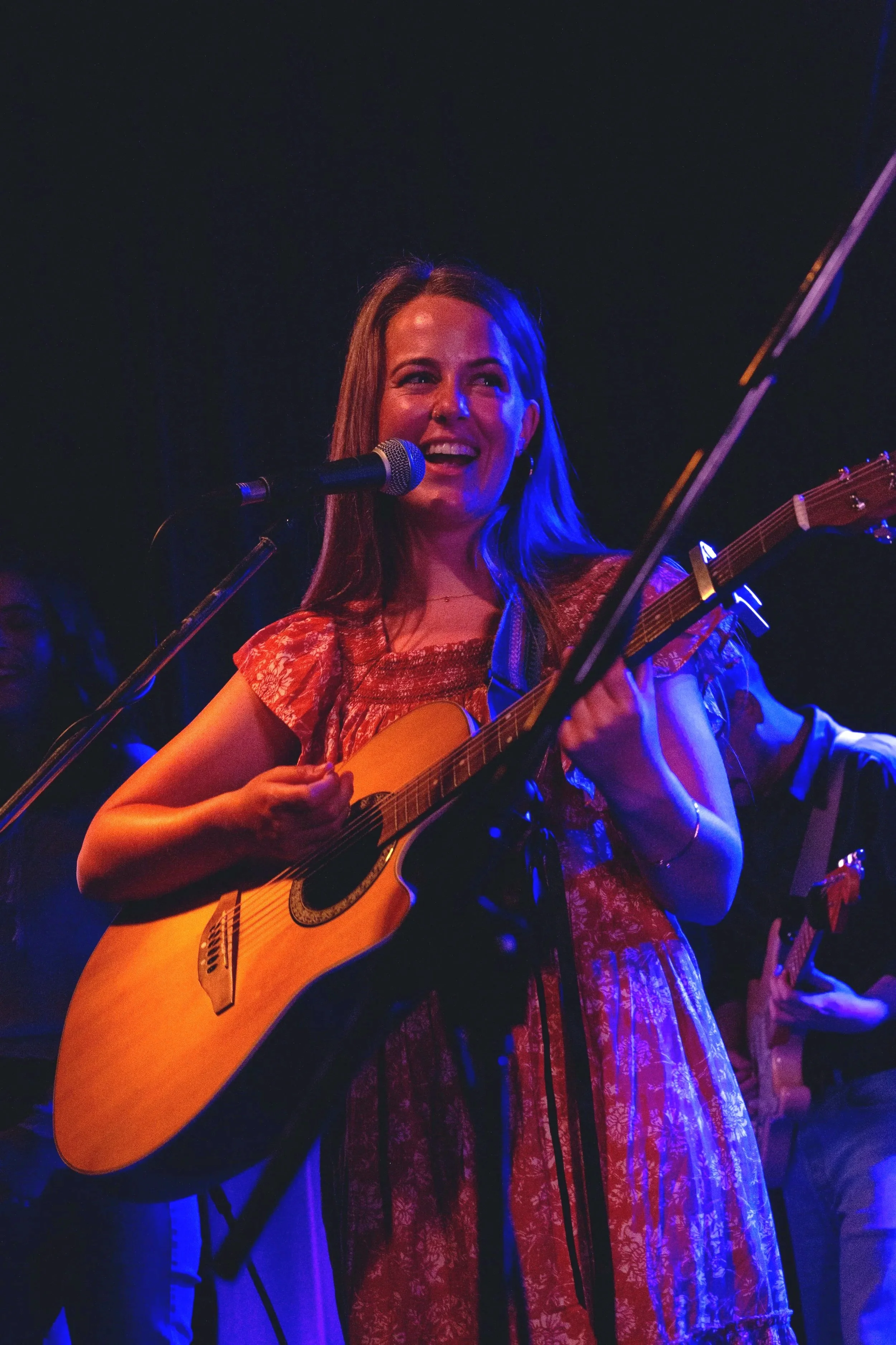 Book country folk act Sydney | GRACIE warm vocals for cultural nights | Artist Bookings