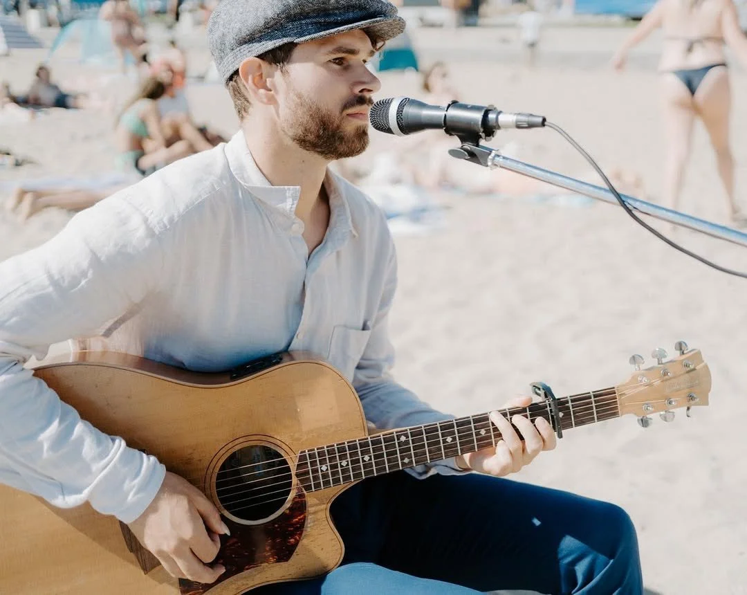 Book Vocals, Guitar Melbourne | Romantic reception singer and guitarist JOSH