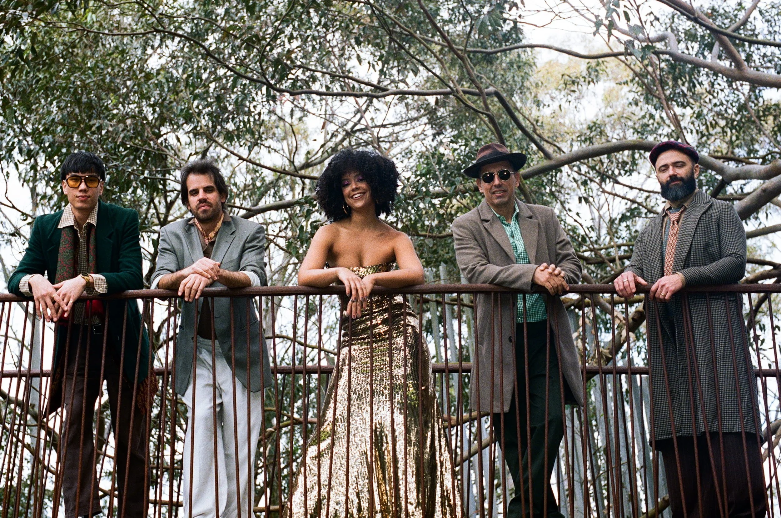 BETWEEN US SYDNEY RNB SOUL BAND ENGAGEMENT PARTY HIRE