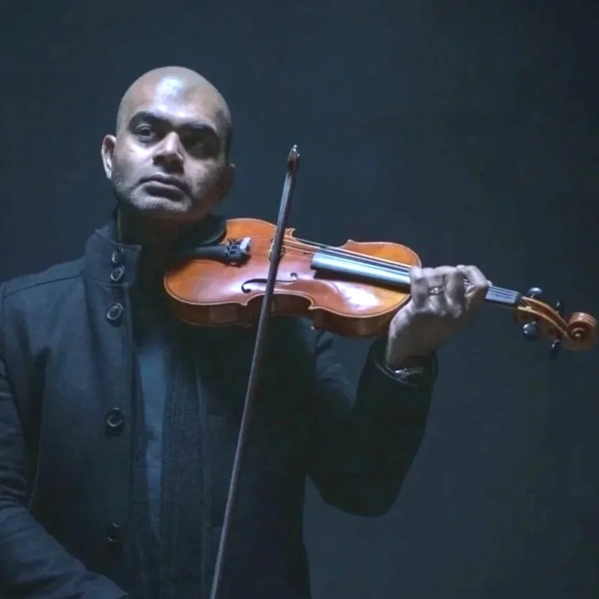 hire-classical-violin-sydney-daniel-weddings-funerals-and-proposals.jpg