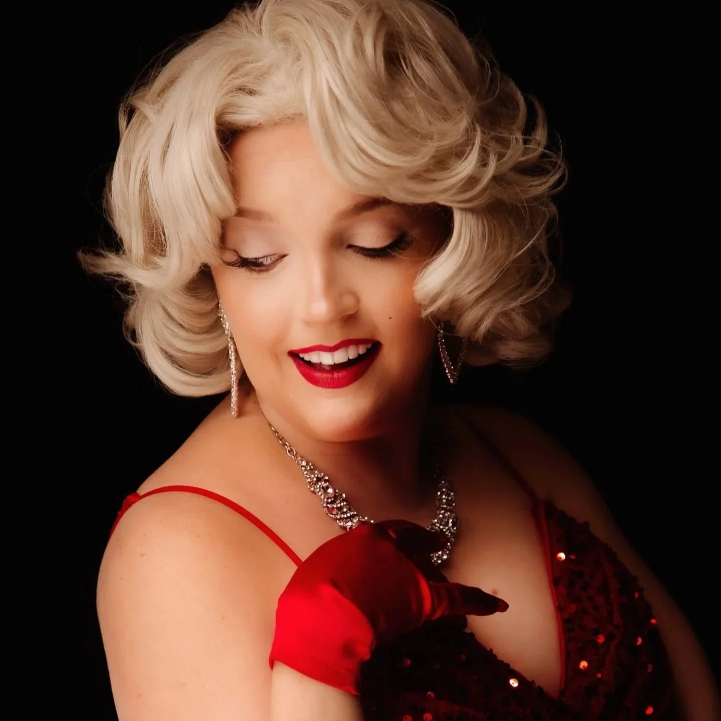 THE MINI MARILYN SYDNEY VINTAGE HOLLYWOOD SINGER PRIVATE FUNCTION HIRE