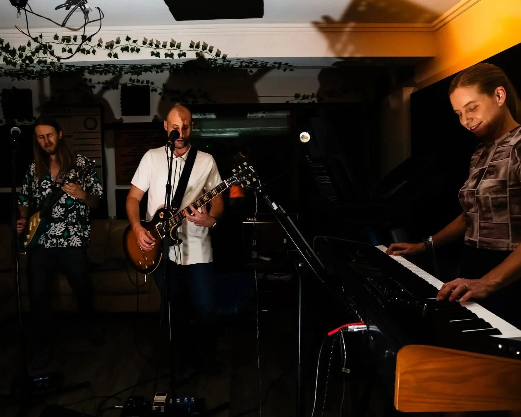 INDIE DISCO SYDNEY INDIE COVERS THEMED EVENT HIRE
