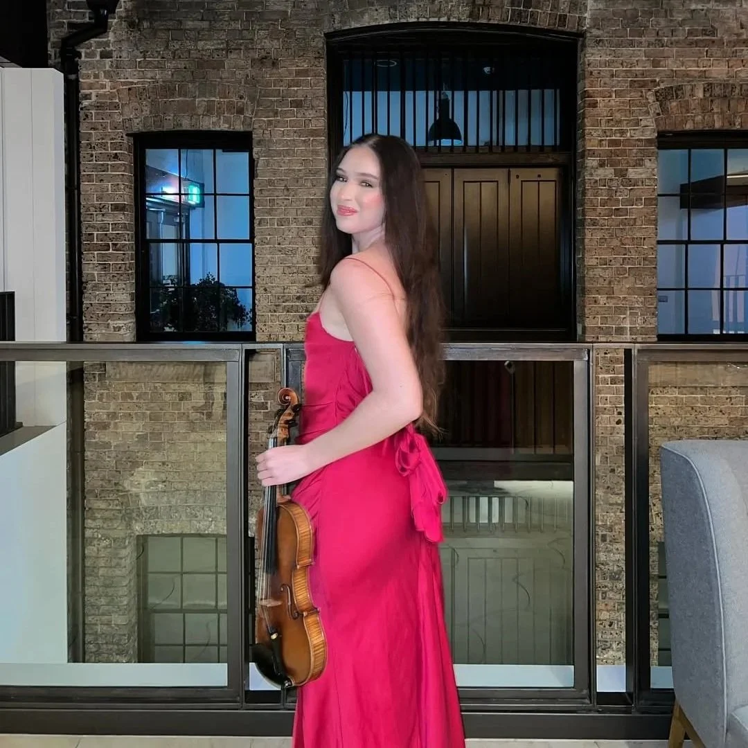 Book NATALIA Sydney | Professional violinist for weddings, corporate and private functions | Artist Bookings