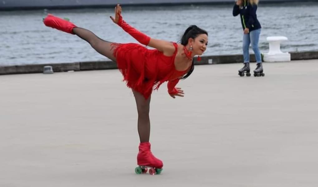 Skating coach BELLE Melbourne performer play based events book now