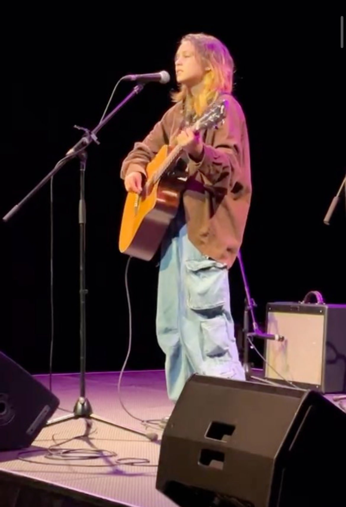 Hire folk soloist private events Melbourne | EMMY acoustic guitar set