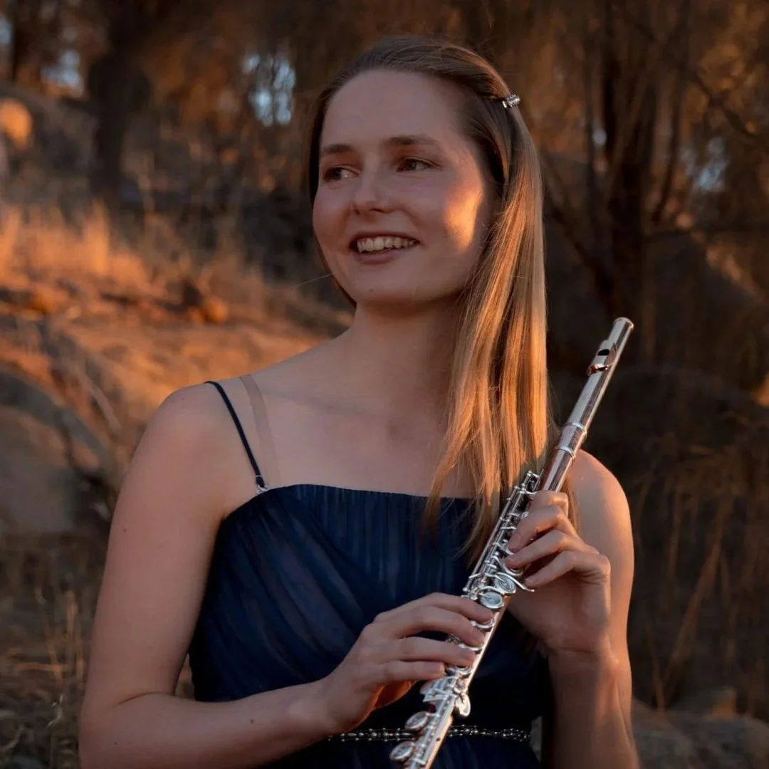 ALYSE MELBOURNE CLASSICAL INSTRUMENTALIST CORPORATE PARTY ENTERTAINER HIRE