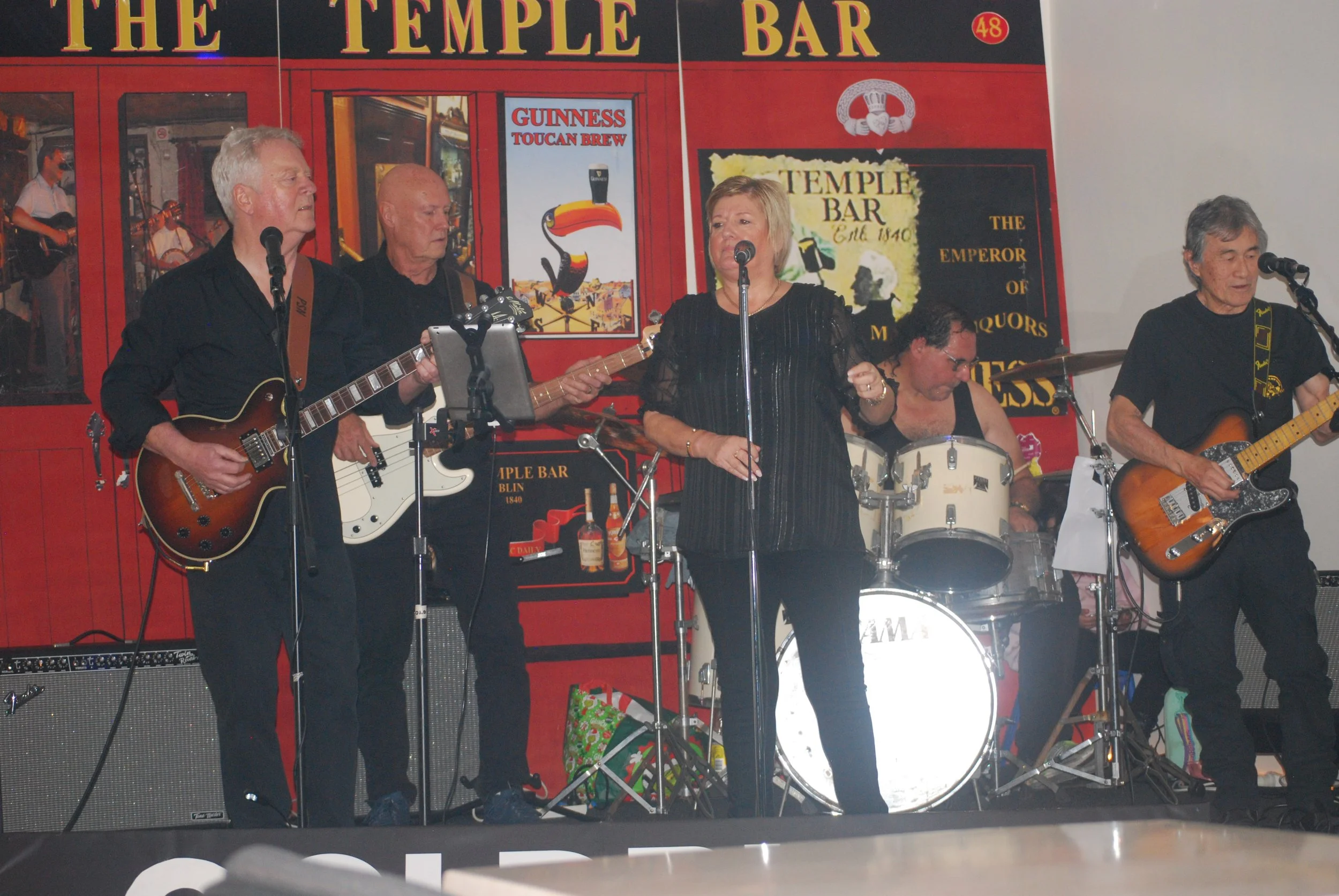 Hire covers band Adelaide | GOLDPLAY private events live | Artist Bookings