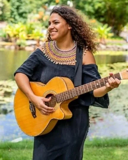 Performing Live Music in Brisbane | SARAIMA NAVARA | www.artist-bookings.com