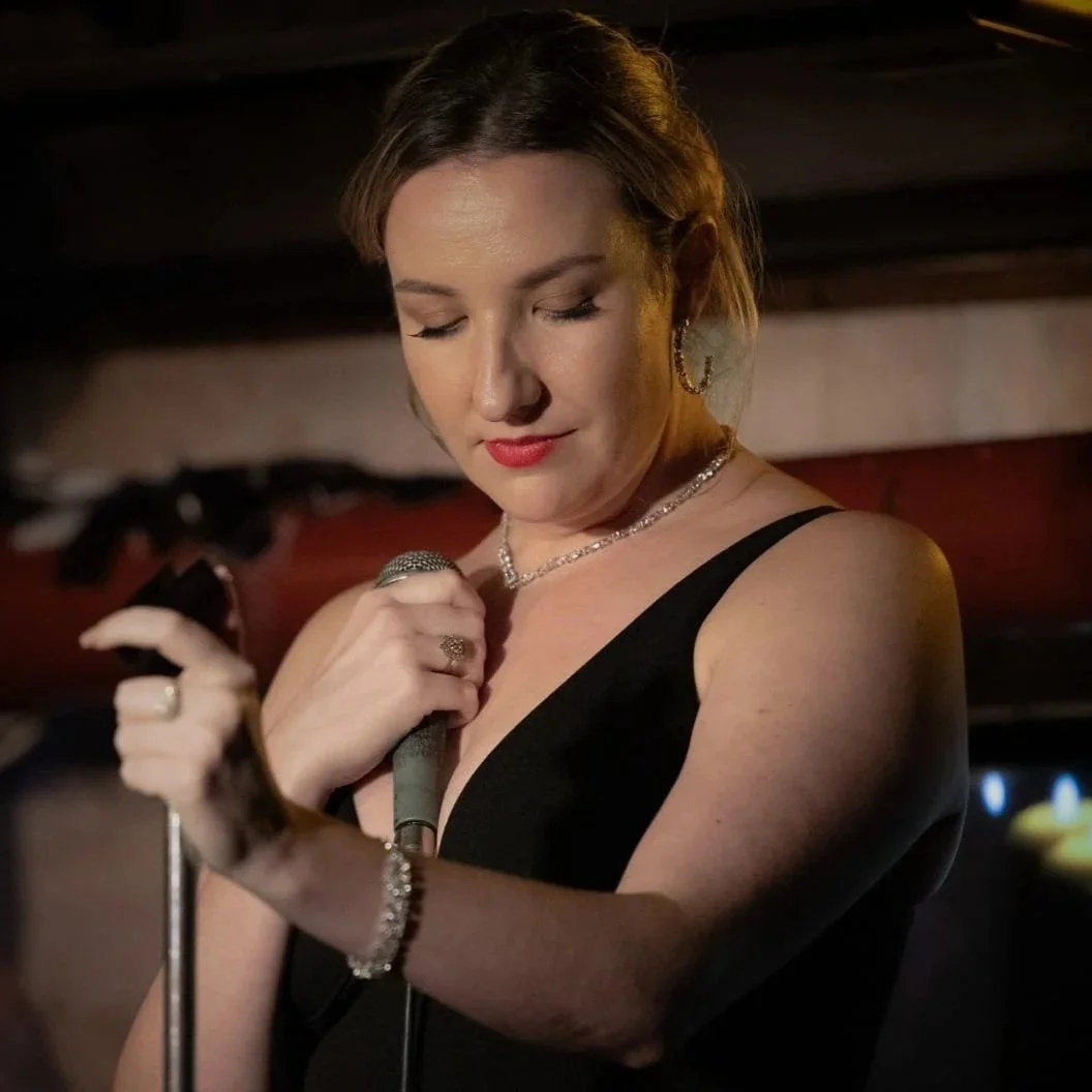 Hire opera soprano Sydney | ASHLEE live corporate performance | Artist Bookings