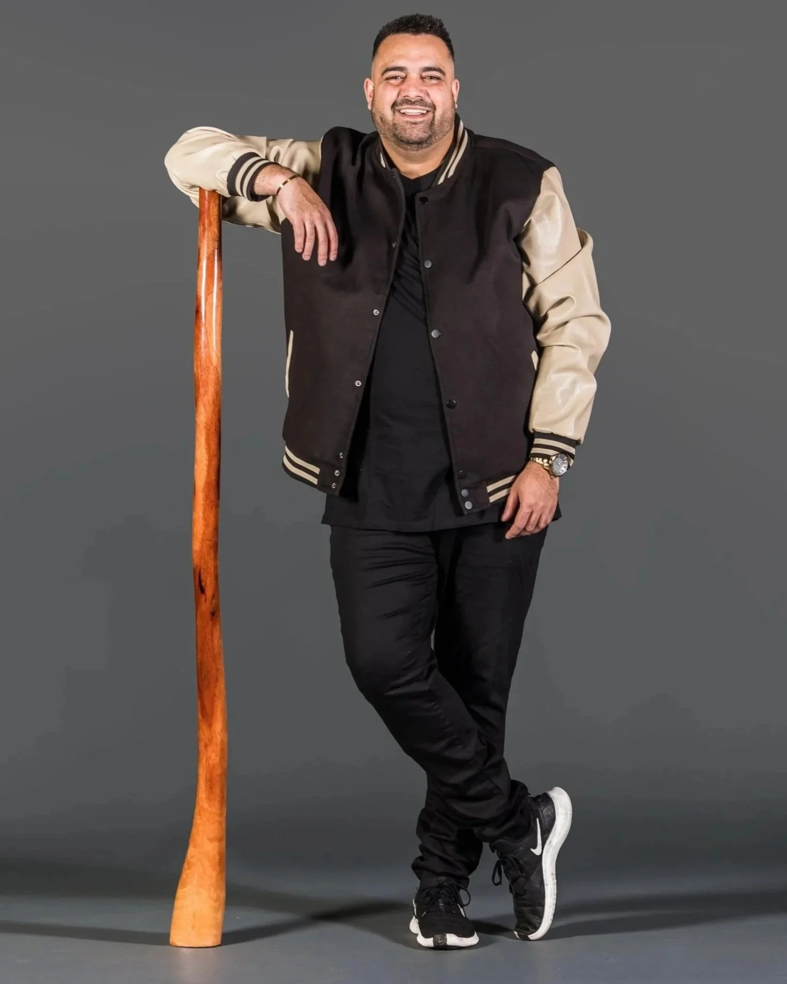 Book First Nation yidaki performer Melbourne and Sydney | DANE for cultural shows| Artist Bookings