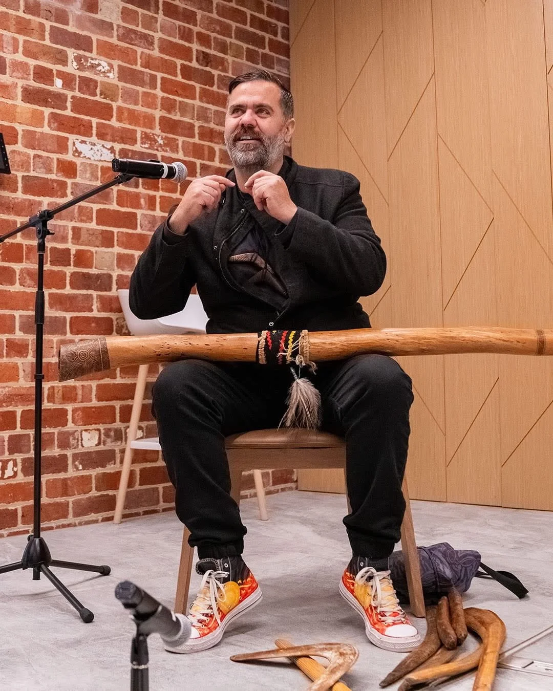 PAUL VICTORIA ABORIGINAL CULTURAL PERFORMER CORPORATE EVENT HIRE