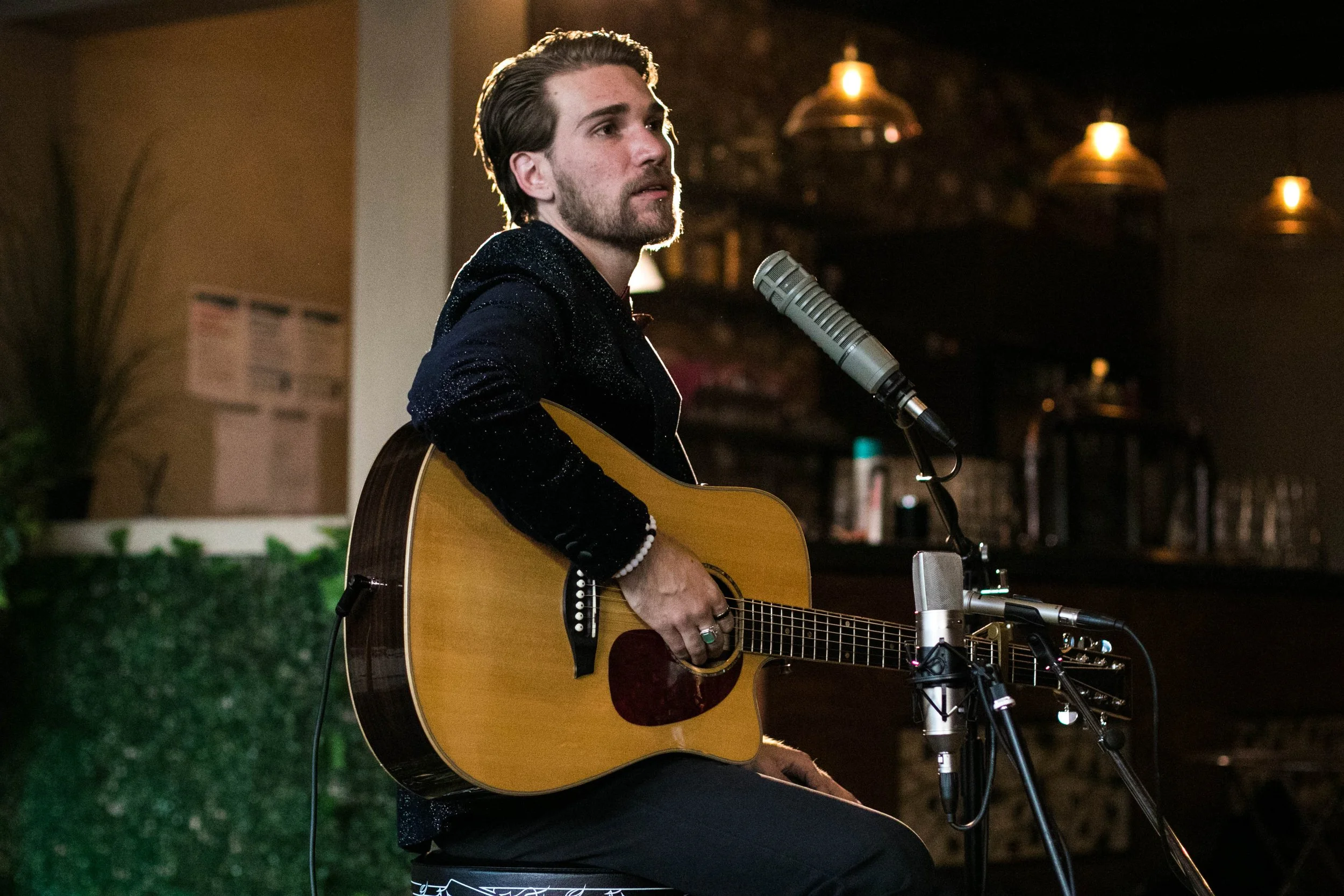 AARON MELBOURNE ACOUSTIC SINGER WEDDING EVENT HIRE ENTERTAINER