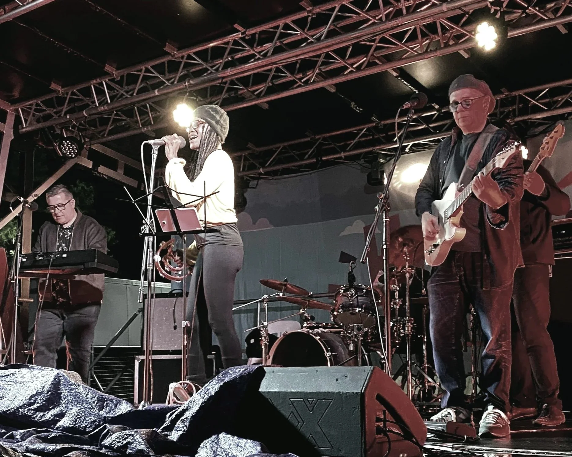 Book groove music Brisbane | SOUL FIRE COLLECTIVE is ensemble for cocktail events | Artist Bookings