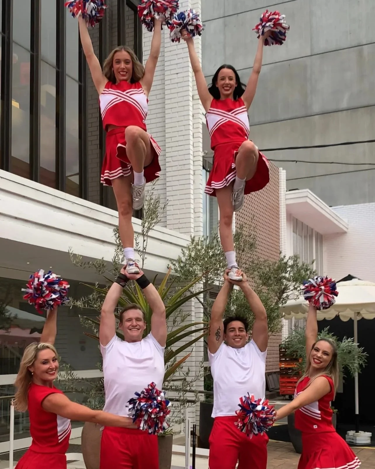 ELITE CHEER MELBOURNE ACROBATICS TEAM MOOMBA FESTIVAL PERFORMANCE