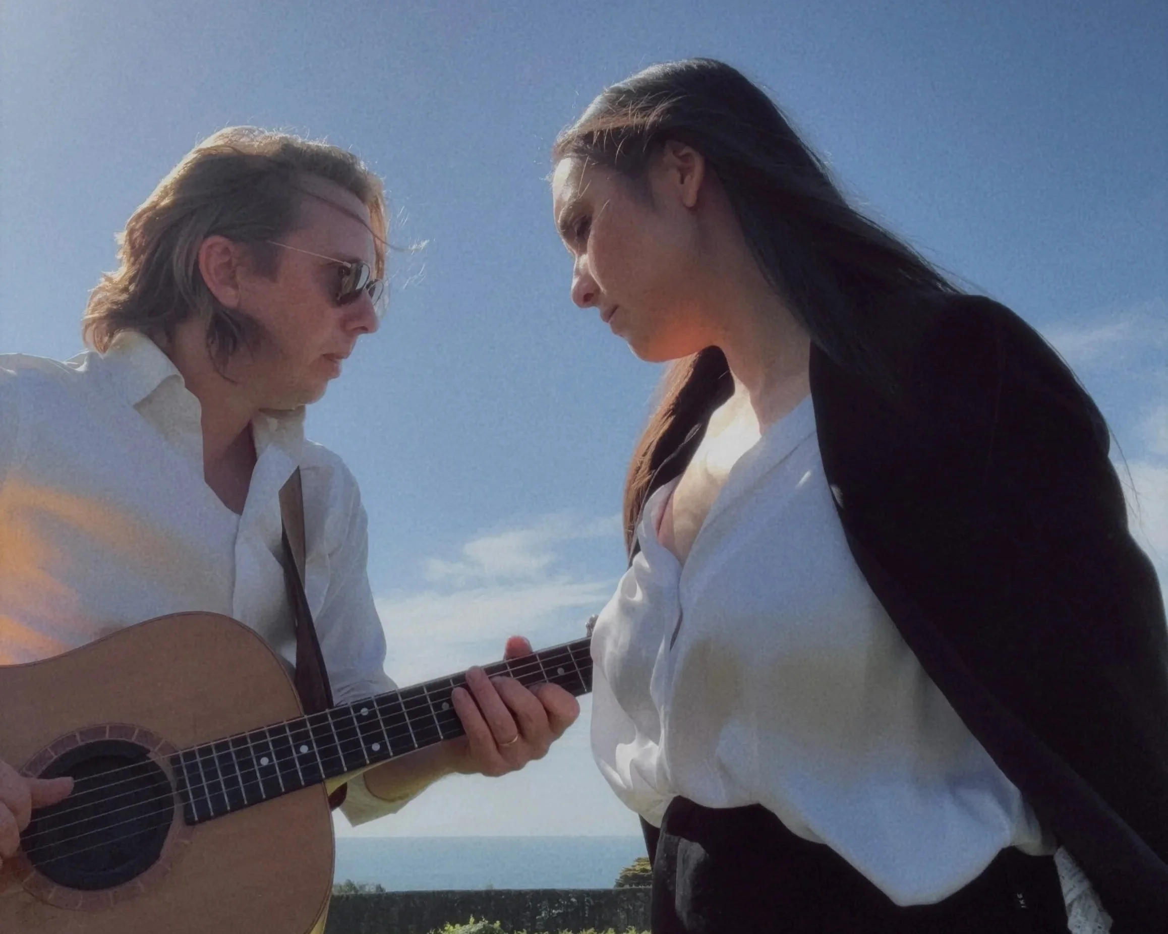 NATHAN AND SUSIE MELBOURNE ACOUSTIC DUO BIRTHDAY PARTY MUSIC HIRE
