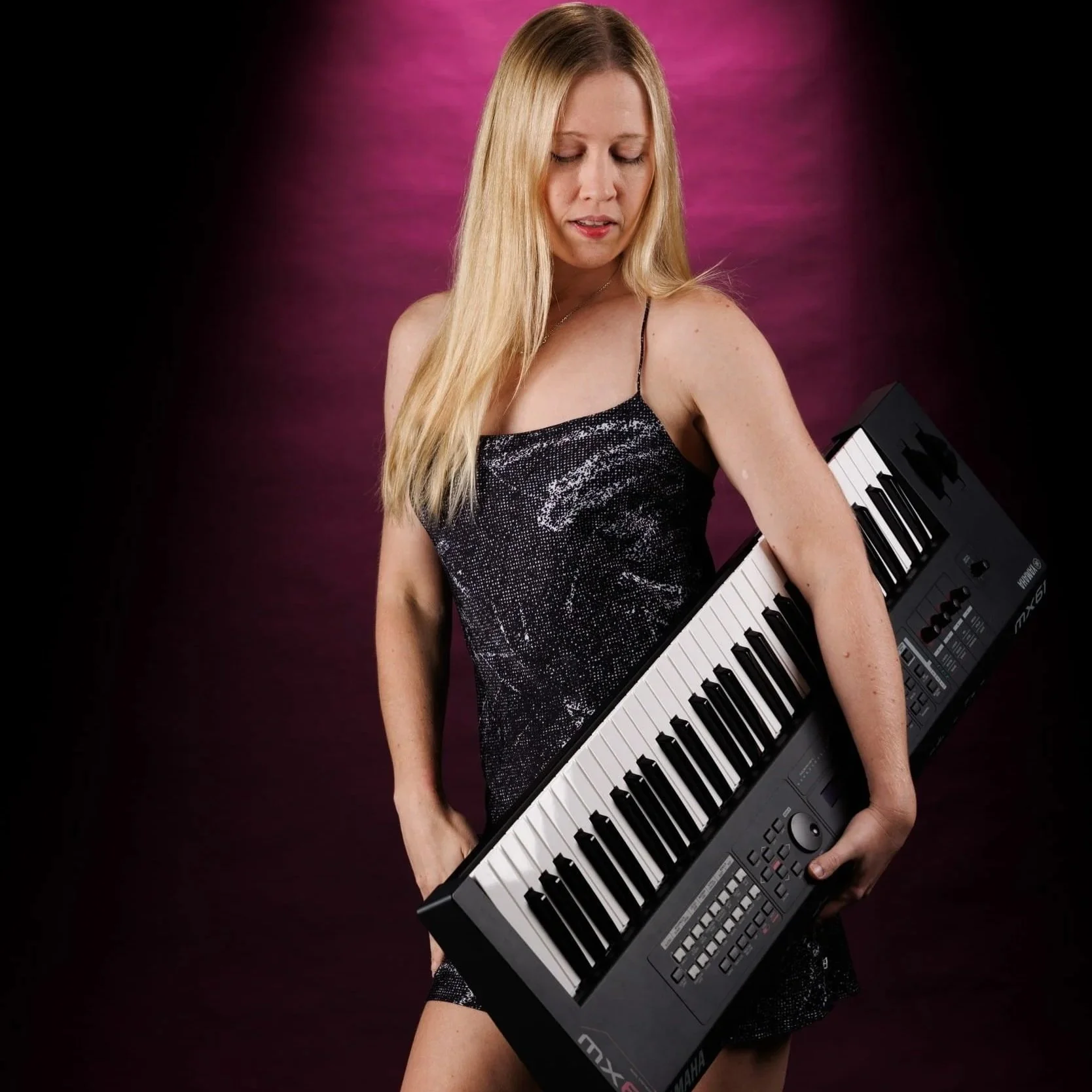 LARA SYDNEY CUSTOM PIANO MUSIC CONVENTION HIRE