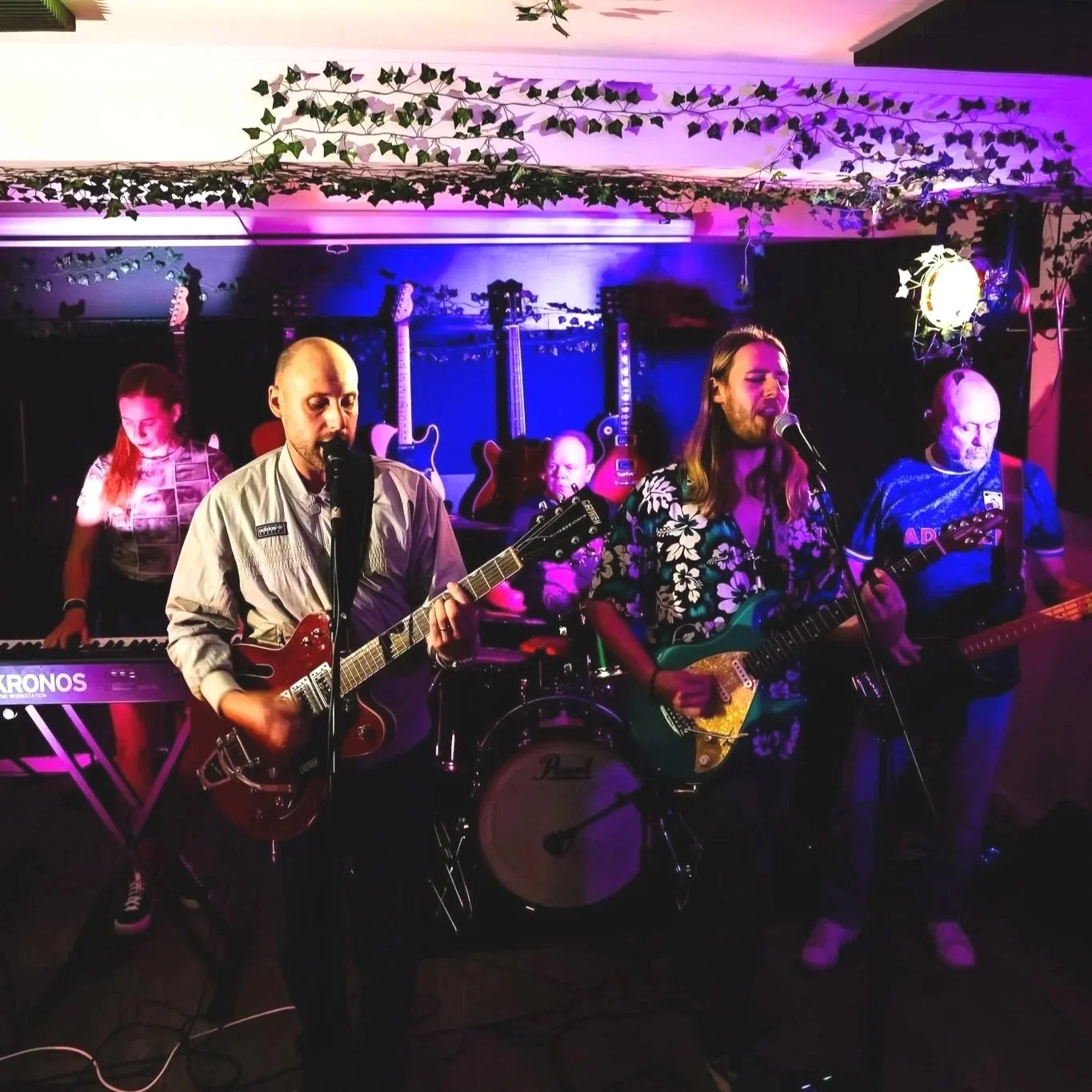 INDIE DISCO SYDNEY 90S ALTERNATIVE BAND CORPORATE HIRE ENTERTAINMENT