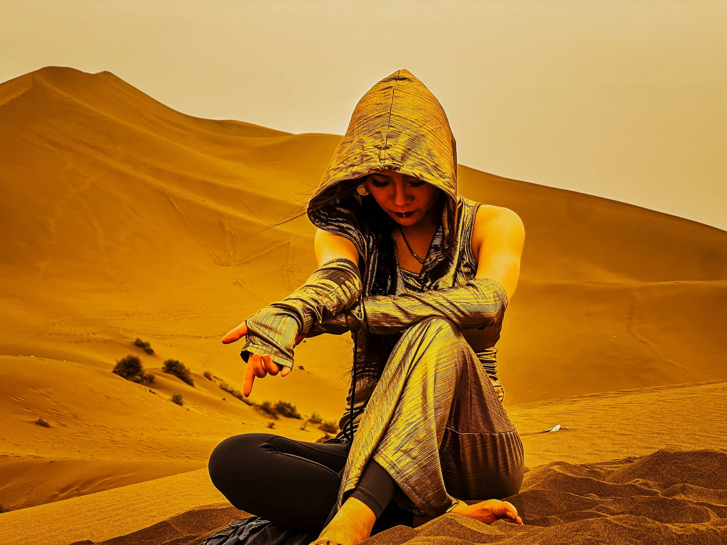 HANNA delivers hypnotic Melbourne worldbeat DJ performances for parties (Copy)