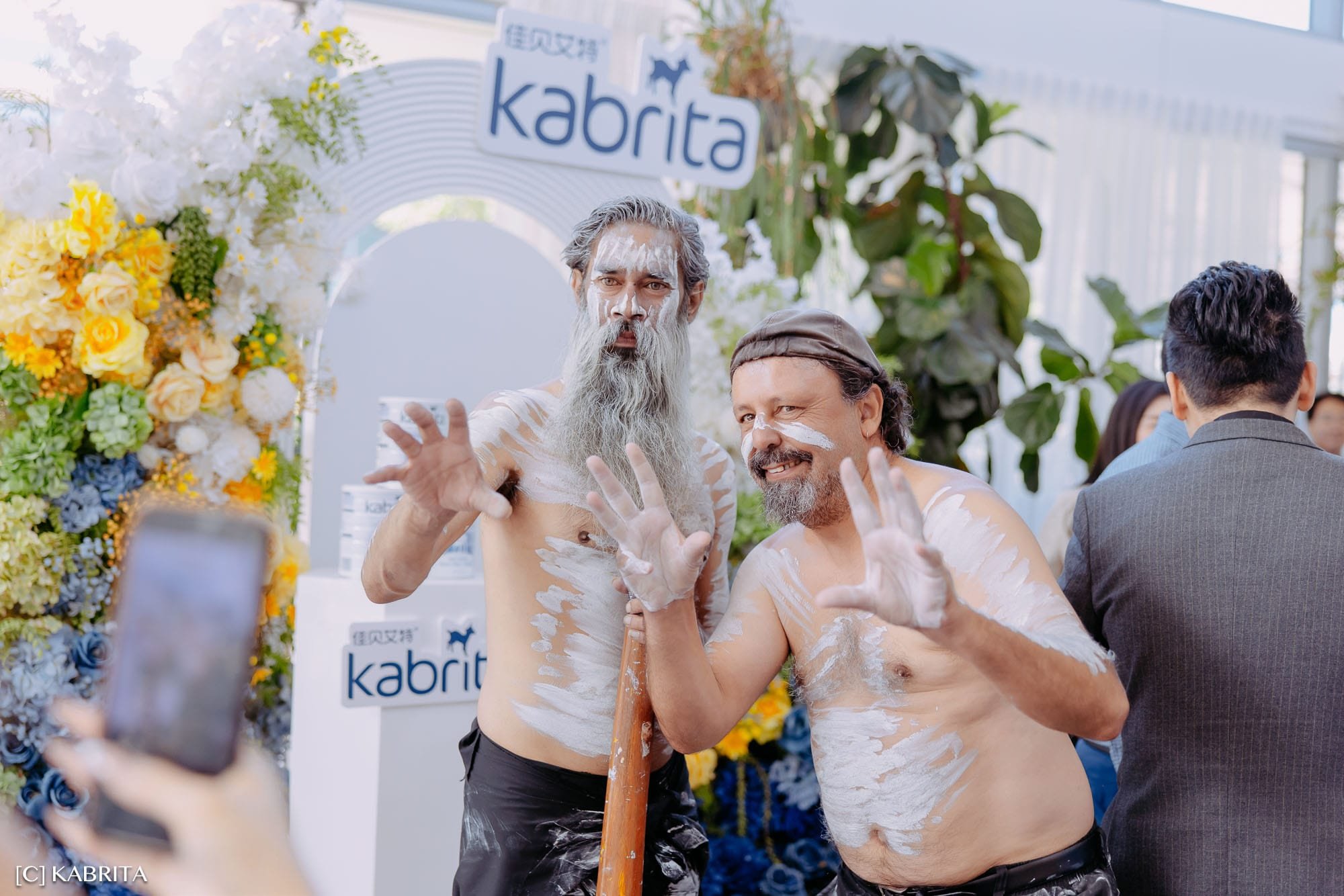 ROBERT is Sydney's premier traditional dance and music performer
