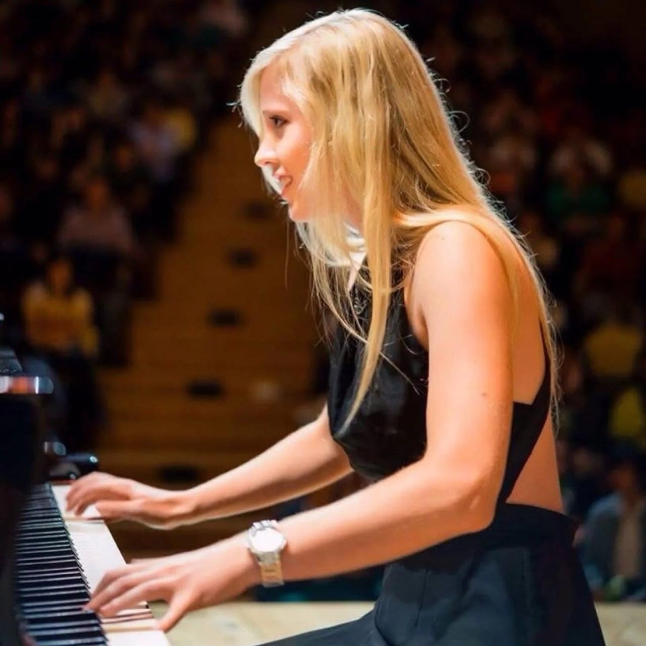LARA SYDNEY ALL GENRES PIANIST FESTIVAL LIVE PERFORMANCE