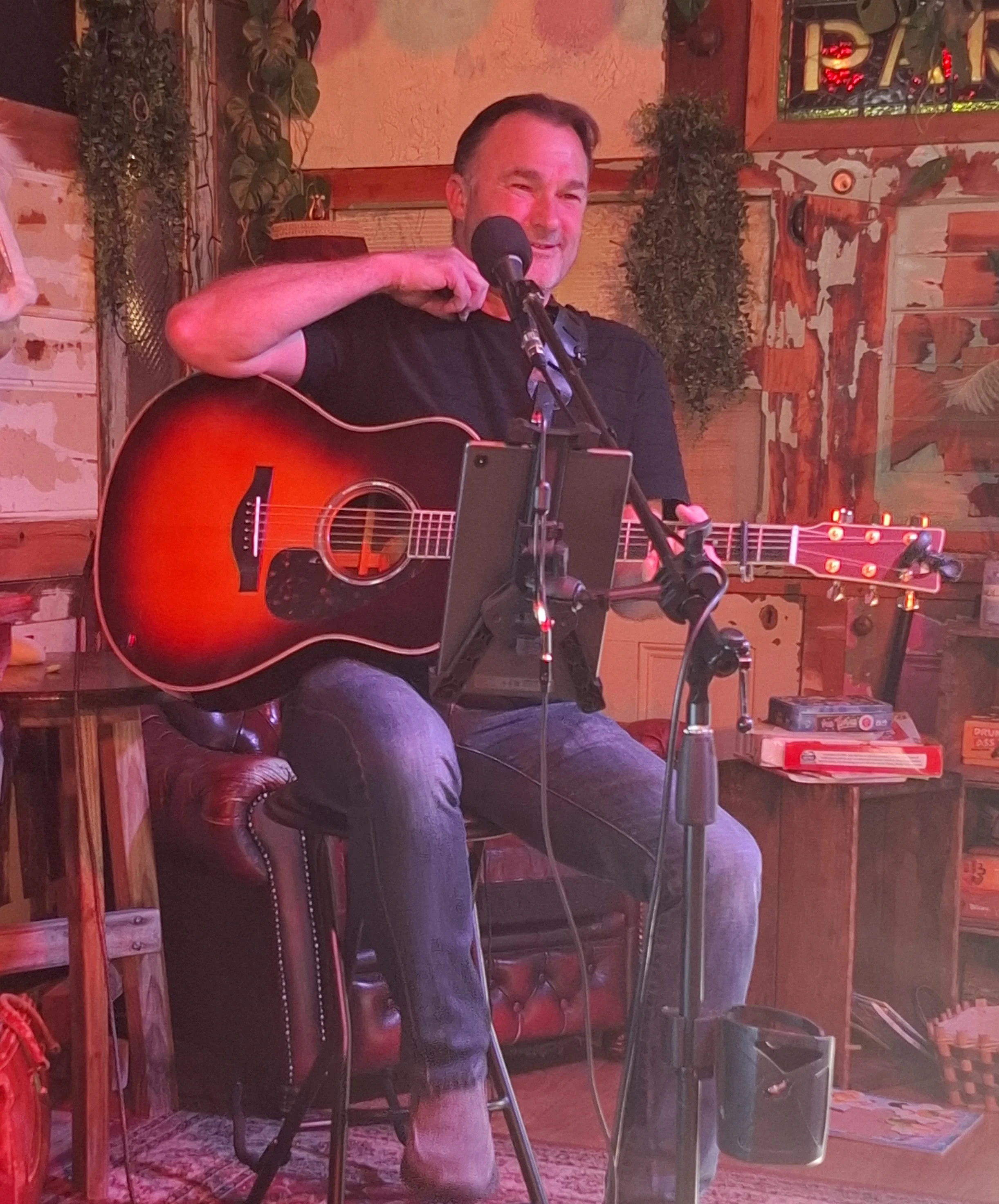 STEVIE ADELAIDE ACOUSTIC SOLO RESTAURANT LIVE MUSIC HIRE