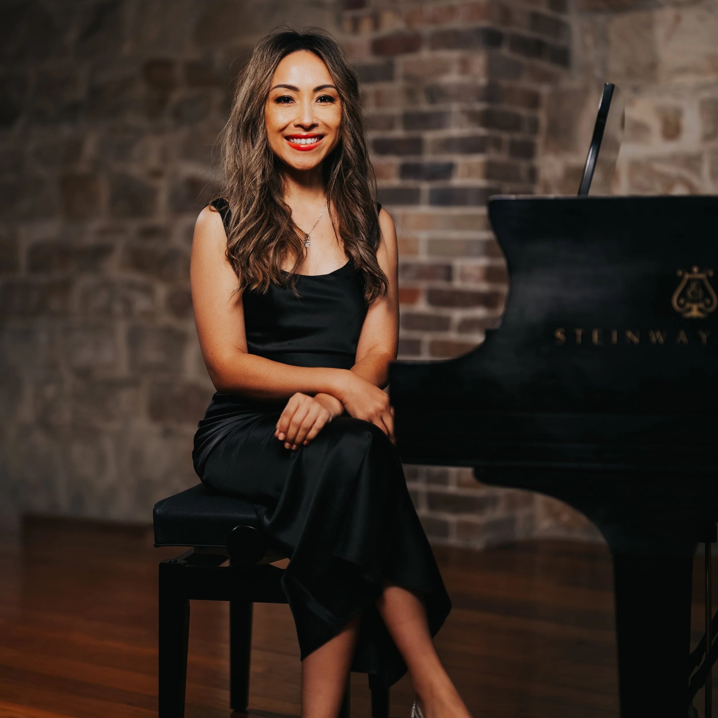 ADERIN SYDNEY ACOUSTIC VOCALIST SURPRISE PROPOSAL LIVE PERFORMANCE