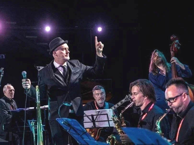 DAN THE MAN AND CO | Party Band Premium Talent Sydney | www.artist-bookings.com