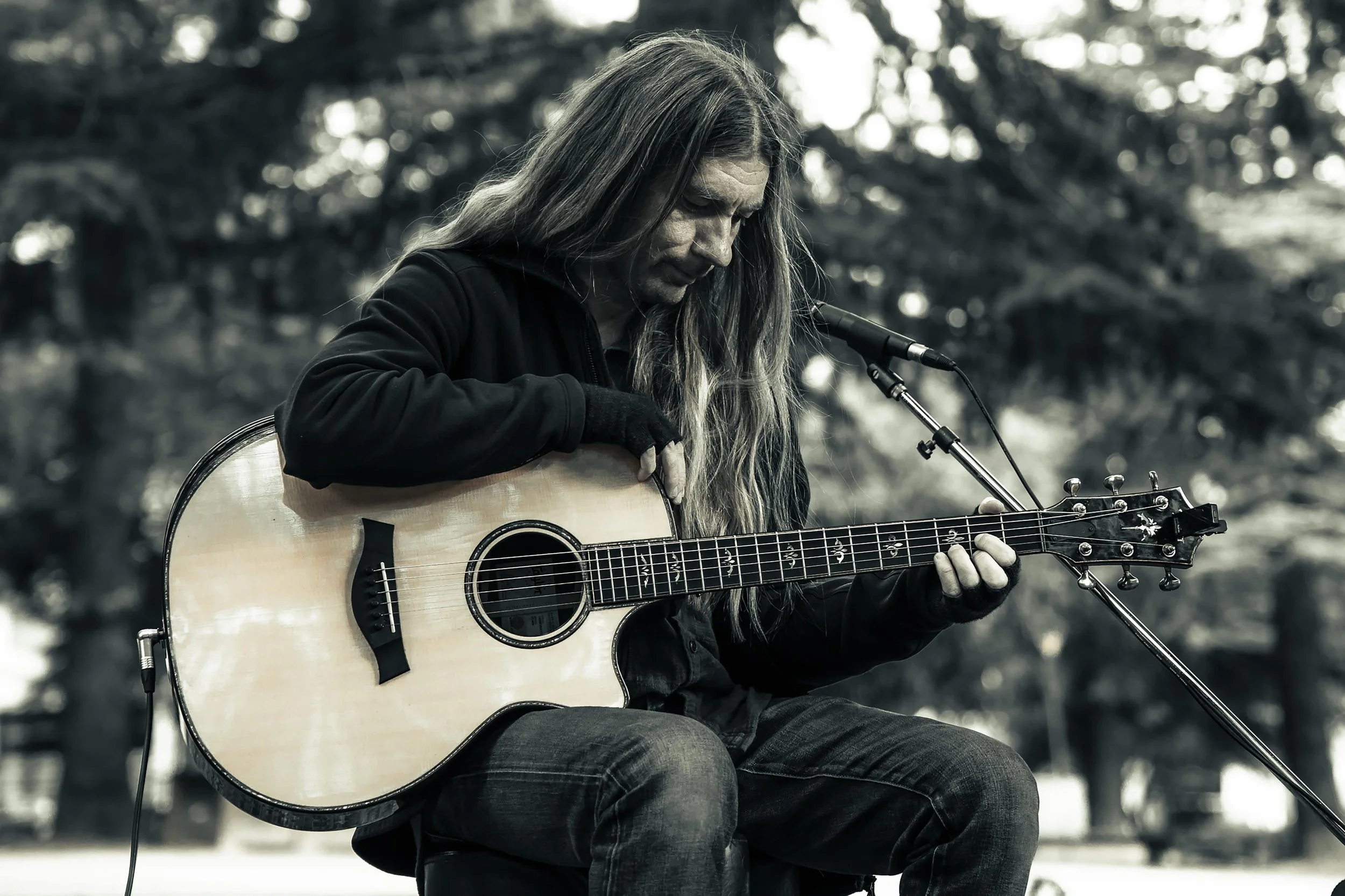 Book ambient Melbourne | MAX serene event music crafted for formal functions | ArtistBookings