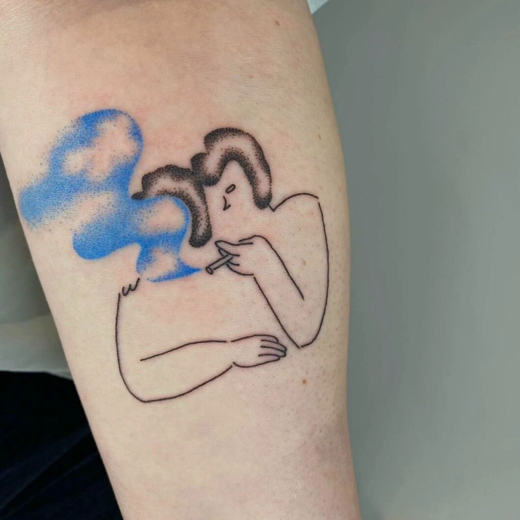 Puff of Sky ☁️ by @laylachenyz 
Booking available 
.
.
#tattoo #vancouvertattoo #vancouverart #ttt #タトゥー #イラスト #yvr #vancouvertattooartist #sky #skytattoo #flashtattoo #bebopink
