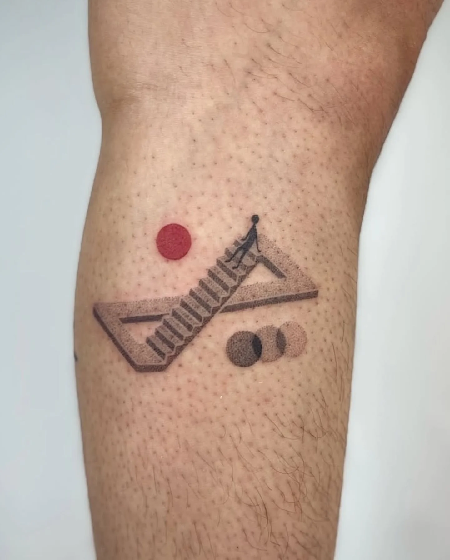 4-body problem 🔴 by @slosluggo 
.
.
Next flash day: Halloween 
.
#tattoo #vancouvertattoo #vancouverart #handpoke #tattooflash #vancouvertattooartist