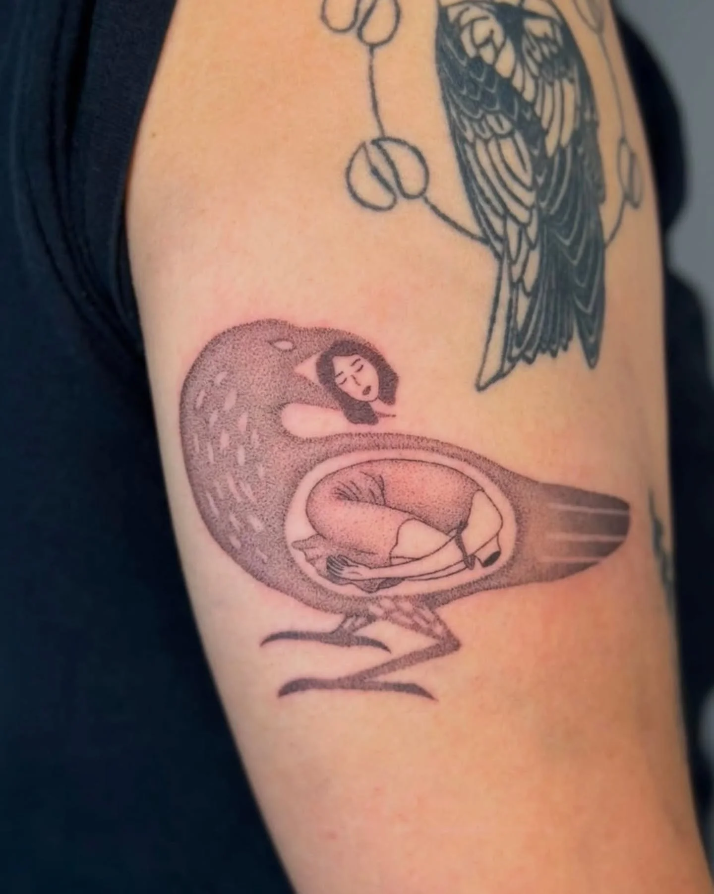 Delicate flash by @slosluggo 
.
.
#tattoo #vancouvertattoo #vancouverart #yvr #tattooflash #handpoke #vancouvertattooartist