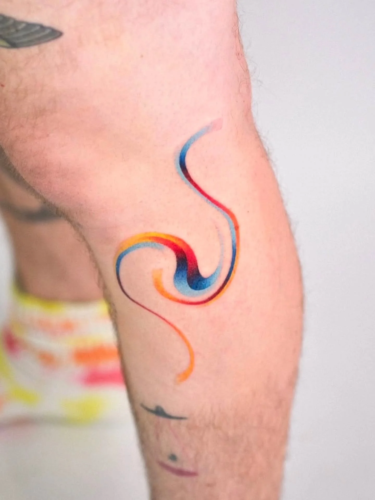 Big refraction by @zik_tats 
.
.
#tattoo #vancouvertattoo #vancouverart #yvr #vancouvertattooartist #colortattoo