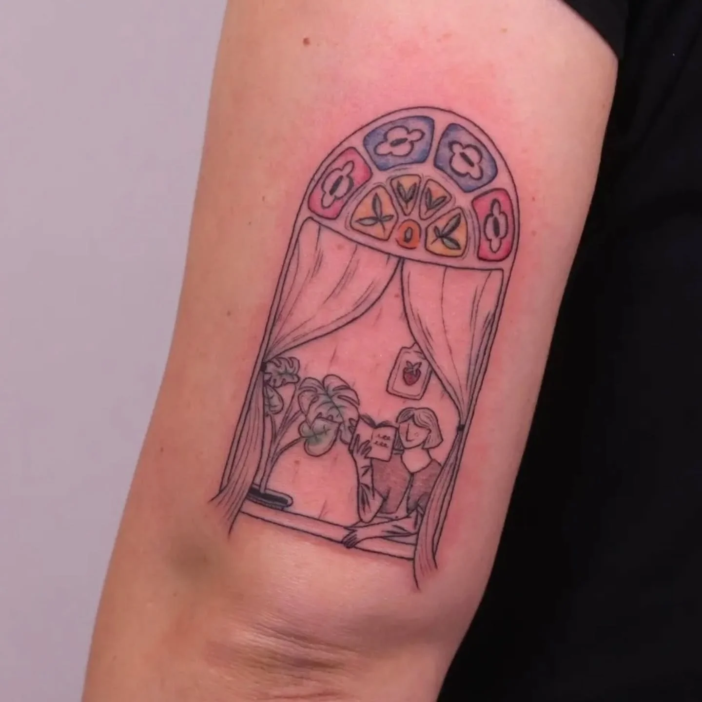 Where we relax 😌 cute piece by @strawberry_softserve 
Booking available 
.
Upcoming: Spring Equinox Still Life Drawing Night on Mar 21! 
Tickets in bio! 
.
.
#tattoo #vancouvertattoo #vancouverart #yvr #vancouvertattooartist