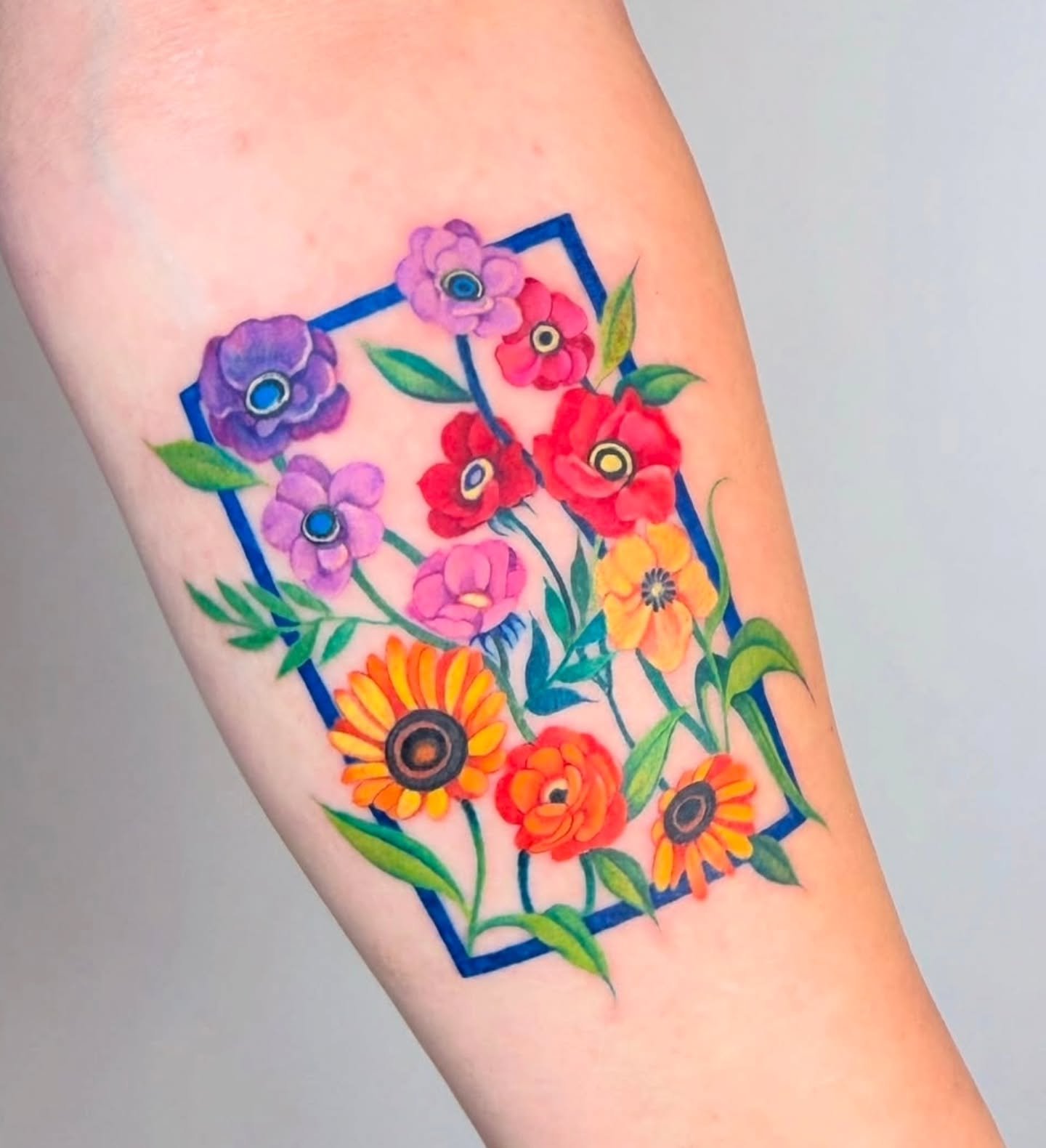 Blooming 🌻🌷🪻 by @heeyajenny 
.
We currently have a postcard fundraiser running until June 7, check it out! 
.
.
#floraltattoo #colortattoo #vancouvertattoo #vancouverart #flowers