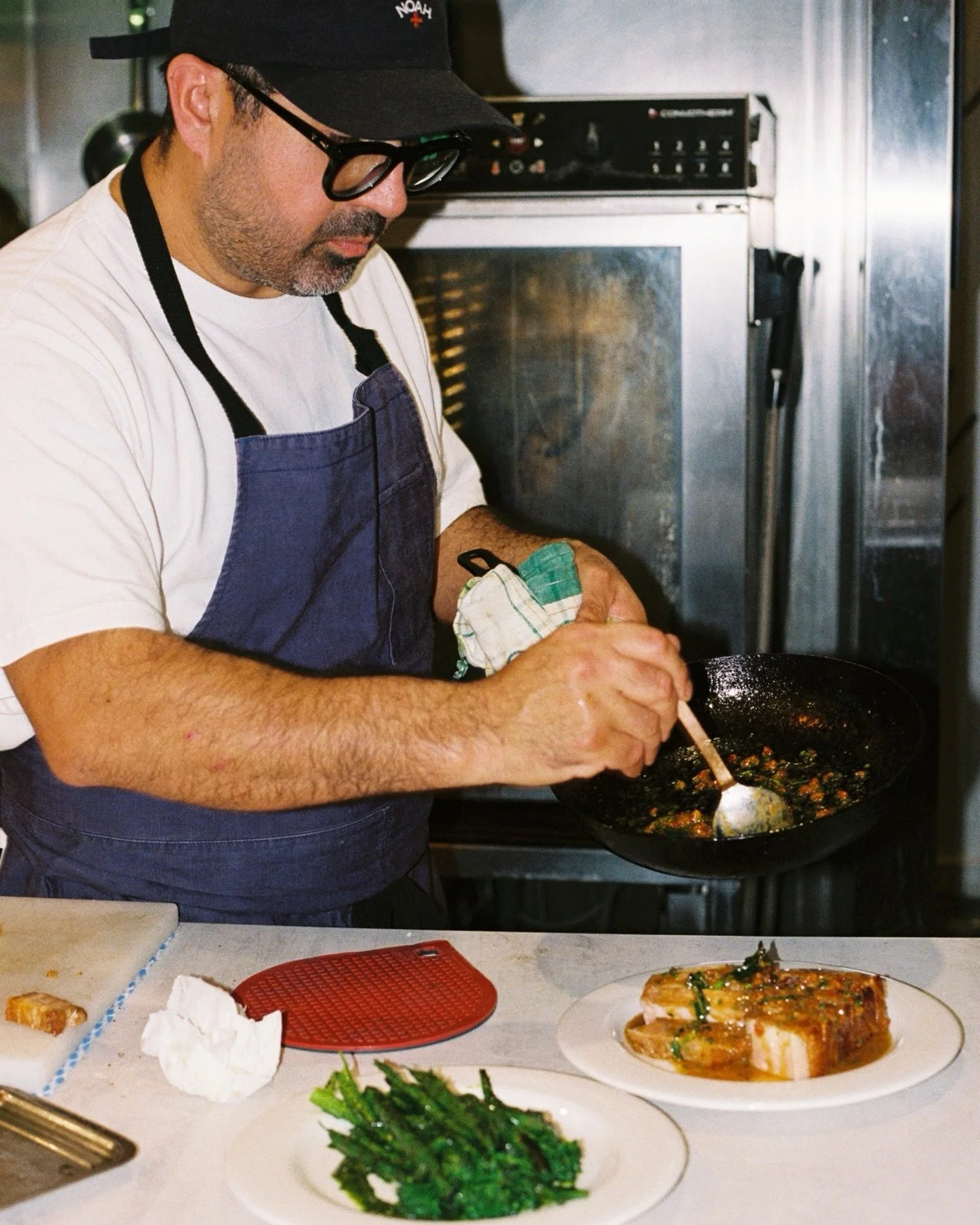 Labart, a neighbourhood restaurant with a contemporary European bistro feel &mdash; relaxed, welcoming, and led by what&rsquo;s in season. Our &agrave; la carte menu changes often as we work closely with local farmers and suppliers, letting the produ