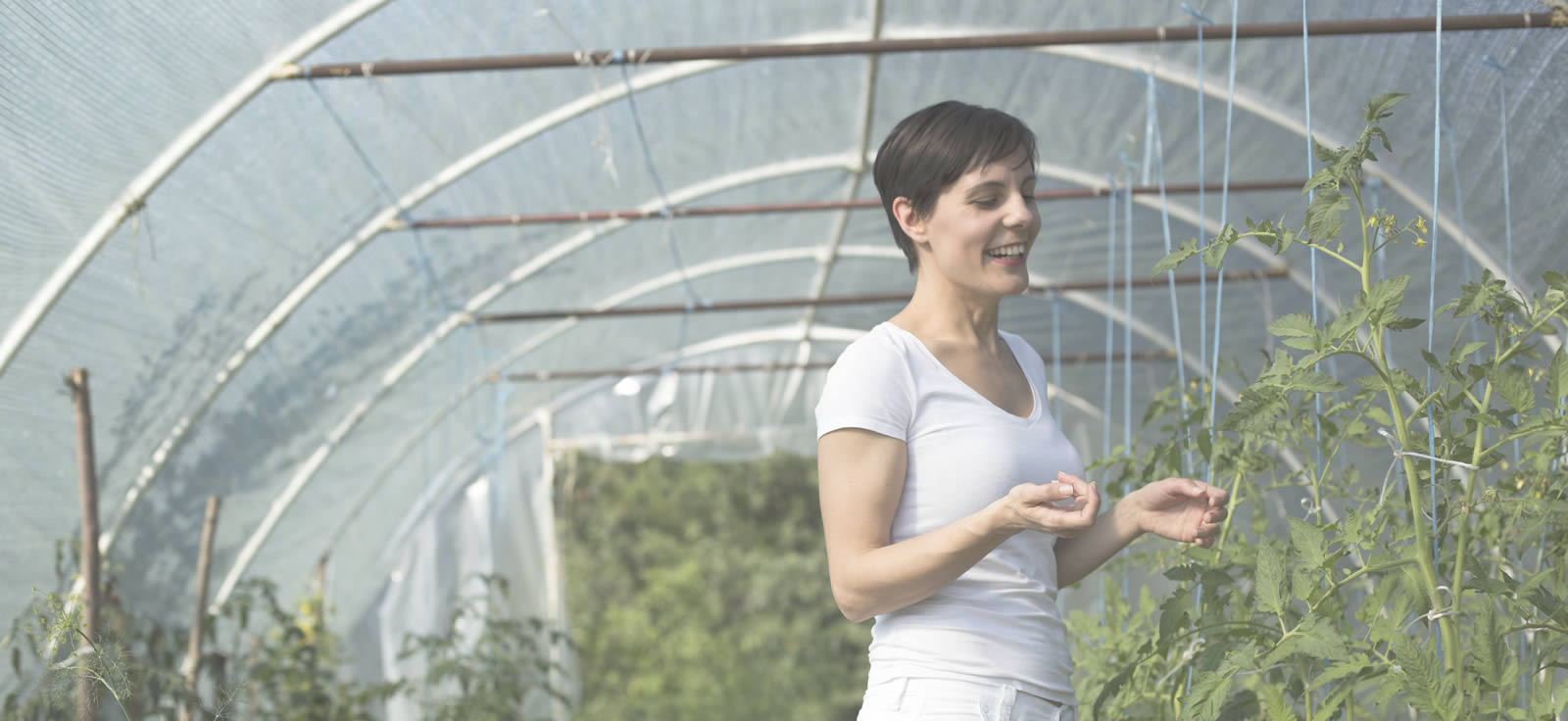 bojana_garden_wide_b-75.jpg