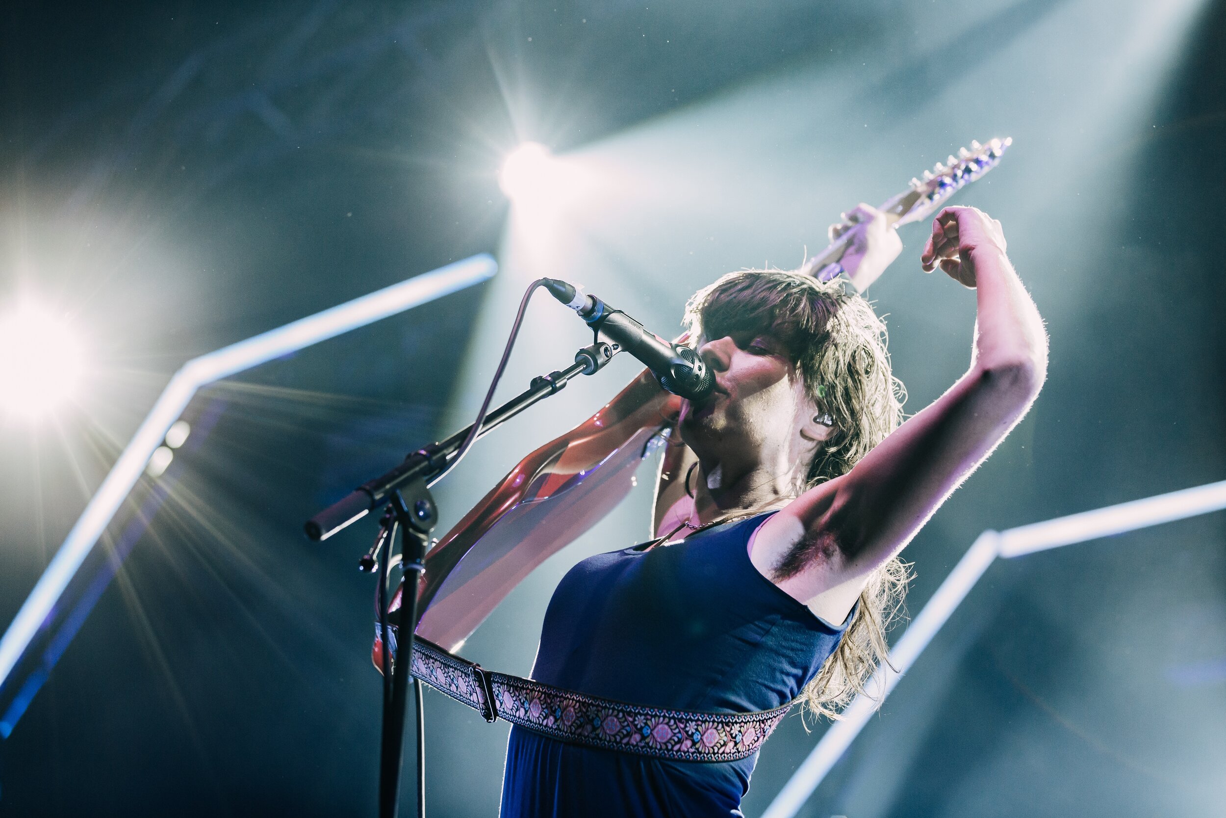 COURTNEY BARNETT