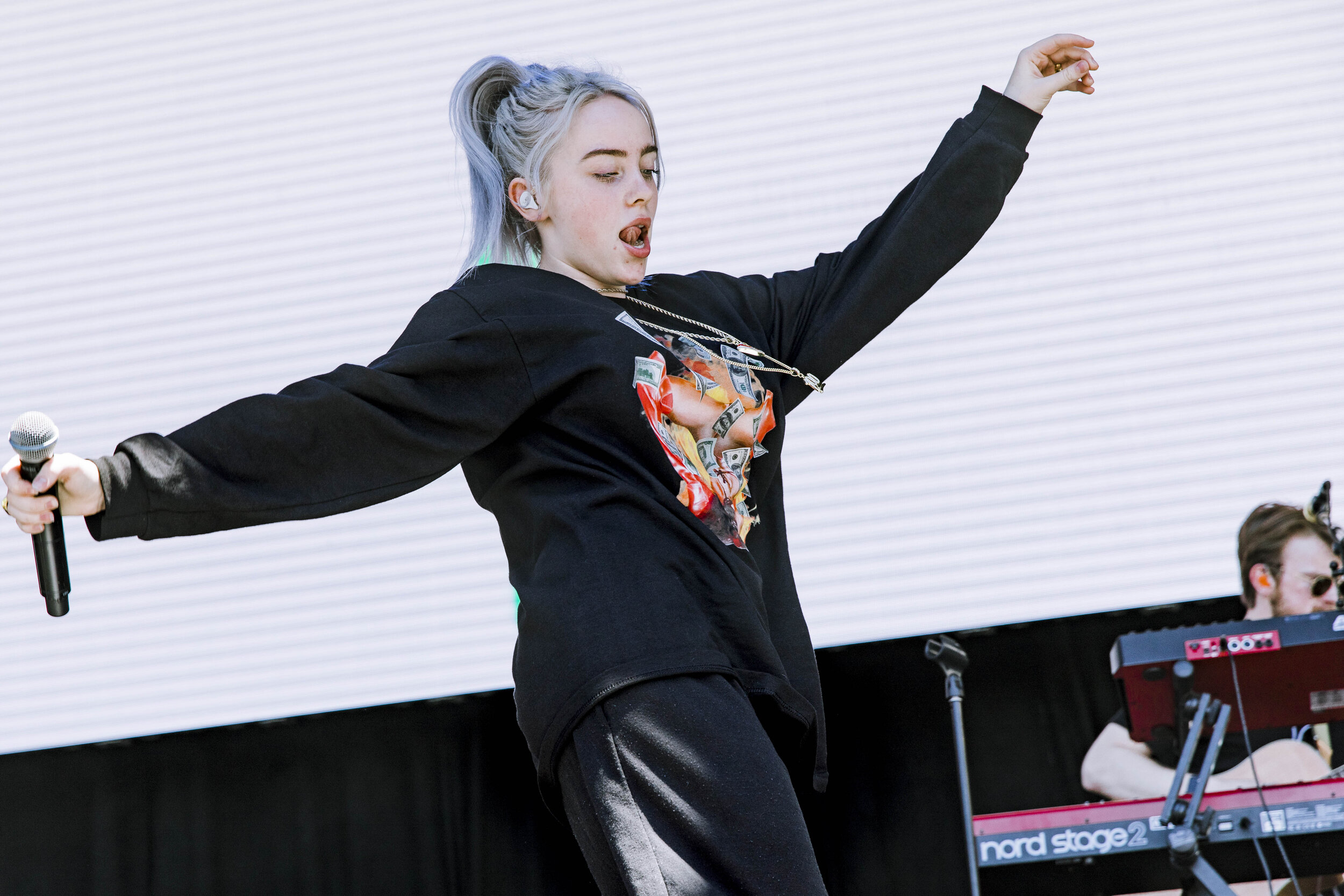 BILLIE EILISH