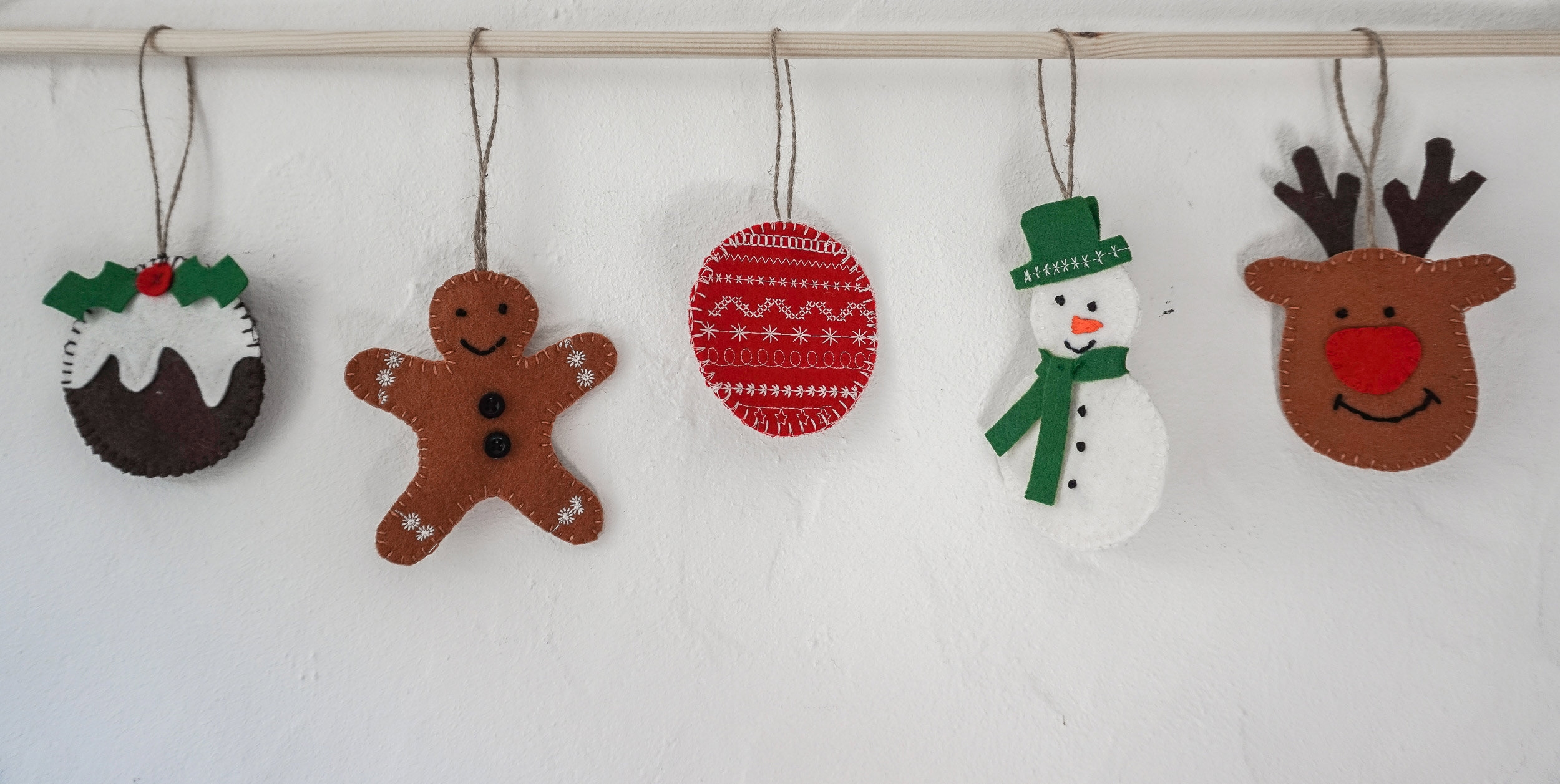 How to Make Felt Christmas Stockings with Stars