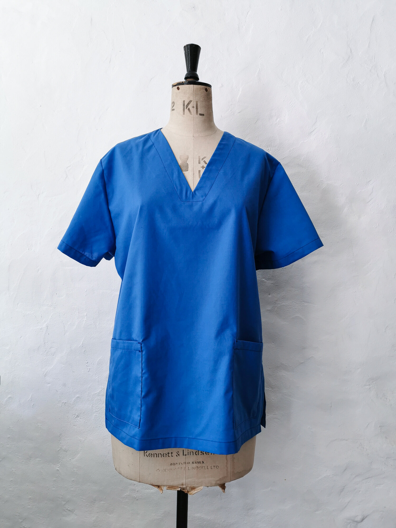 HOW TO MAKE SCRUBS FOR THE NHS - A STEP BY STEP PHOTO GUIDE — Dot