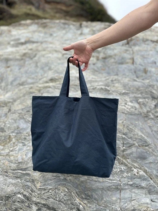 BEGINNER PLUS: MAKE A BAG - Fri 20 Nov - 10am-4pm - £138 (includes fabric + pattern)