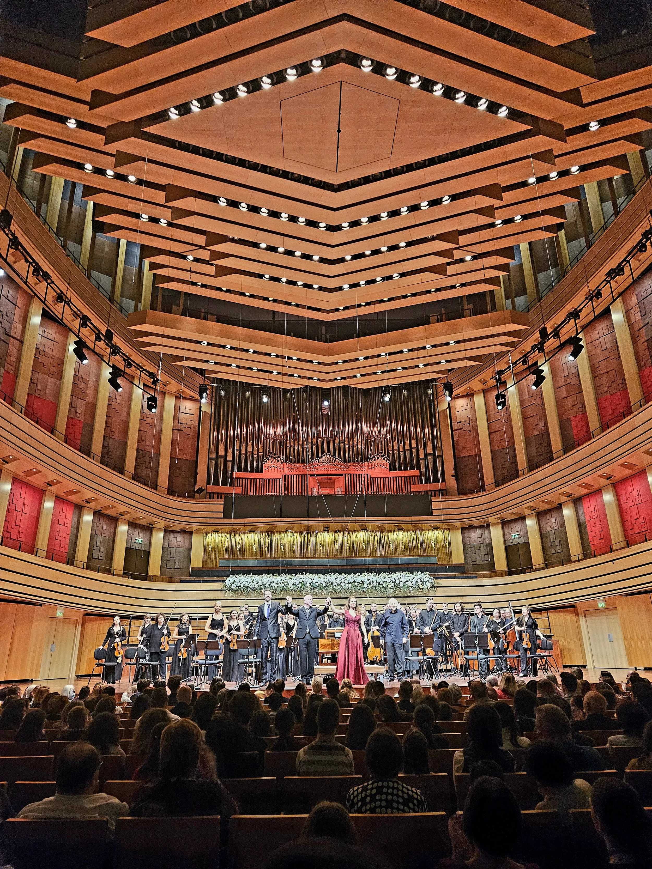   Neujahrskonzert   Fr., 1.1.2027, 16:00 Uhr Budapest, Palast der Künste MÜPA    Joseph Haydn: Die Schöpfung für Kinder    ADAM FISCHER   Dirigent 
