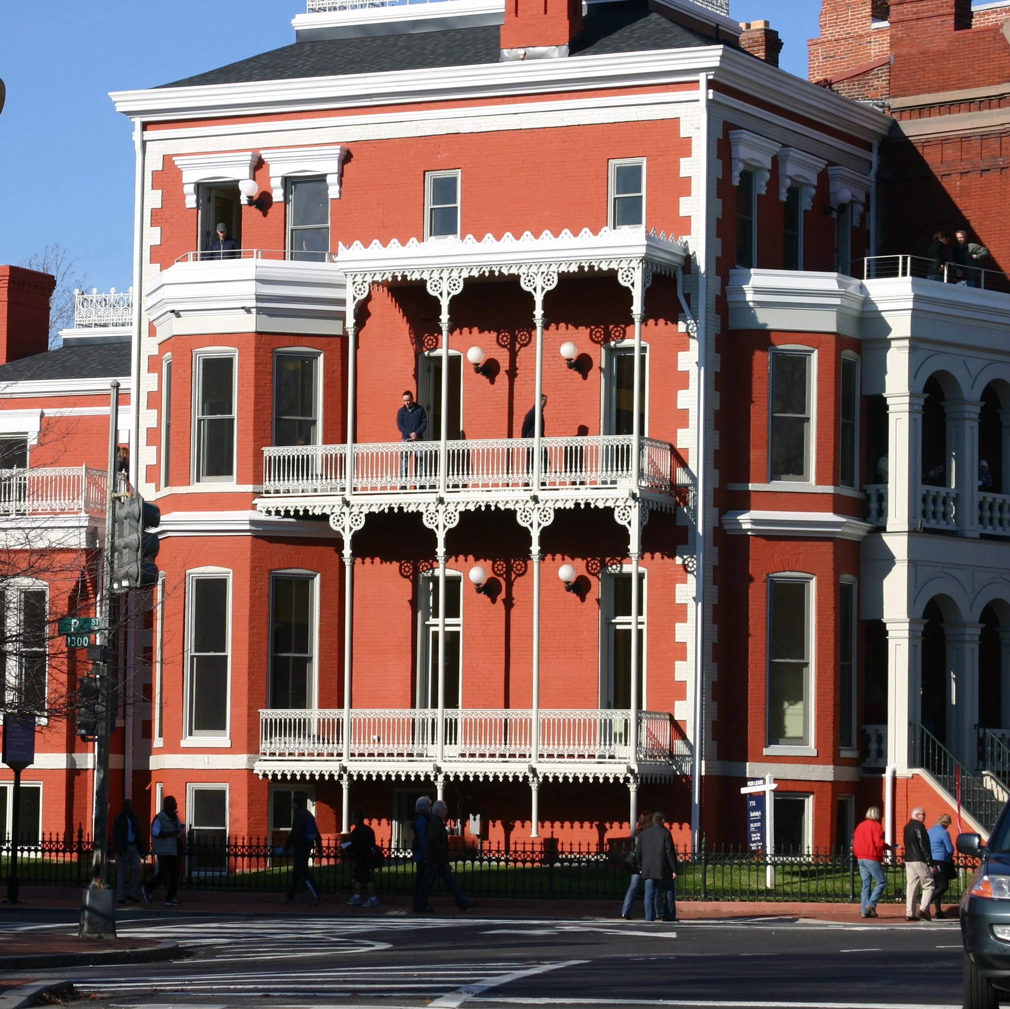 Holiday House Tour: Logan Circle